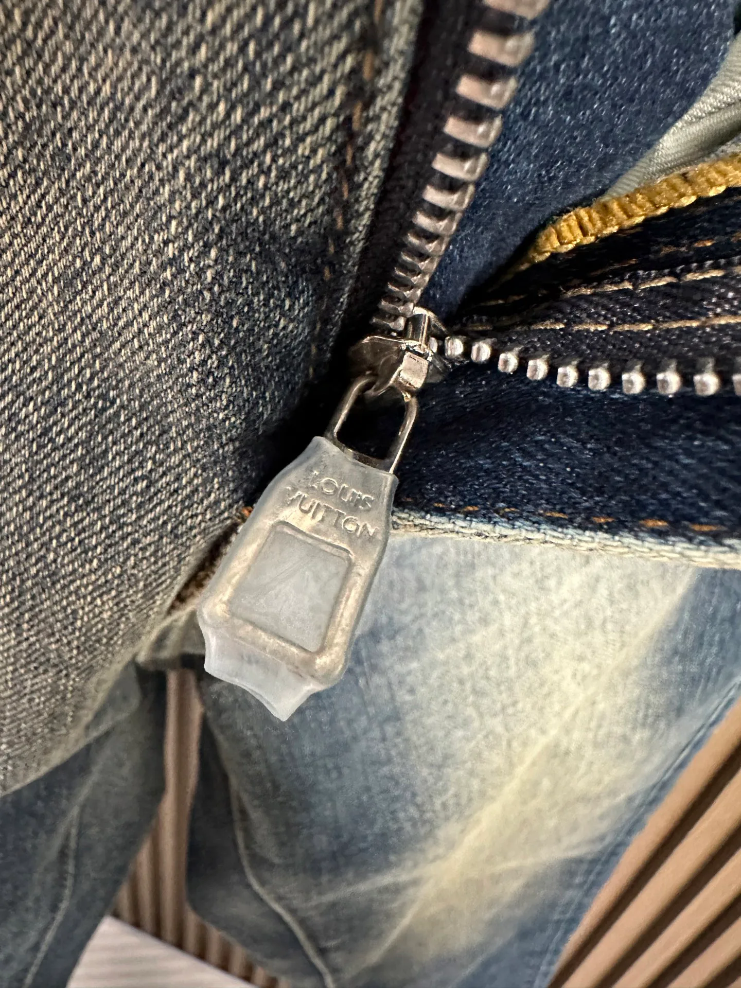 Джинсы Женские Louis Vuitton 12192790