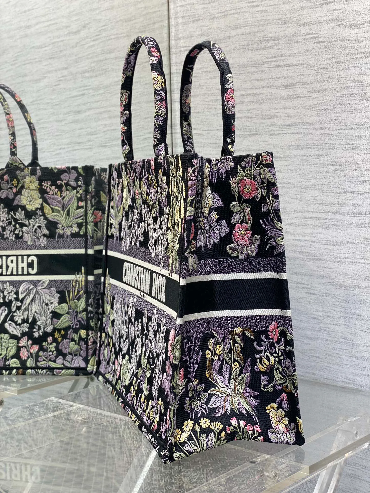 Классические Сумки Женские Christian Dior 13227218