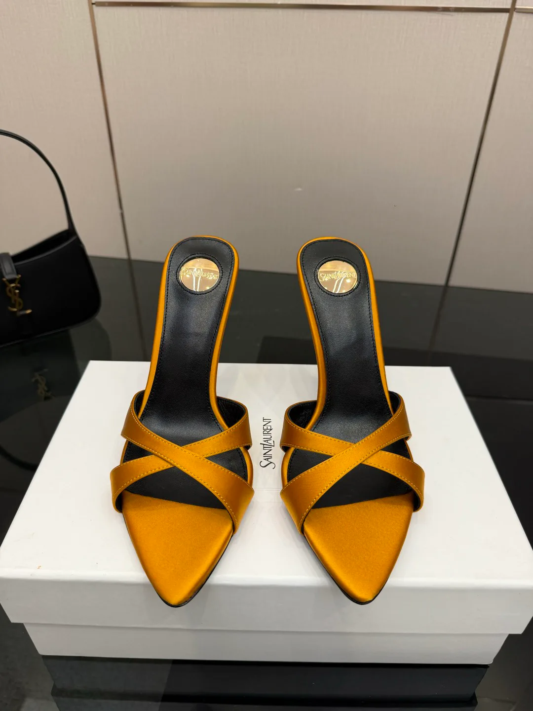 Босоножки Женские Saint Laurent 11424881