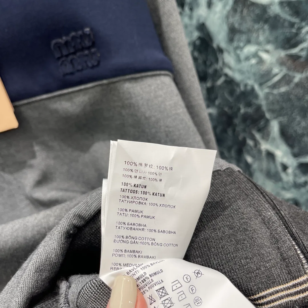 Куртки И Пуховики Женские Miu Miu 10656462