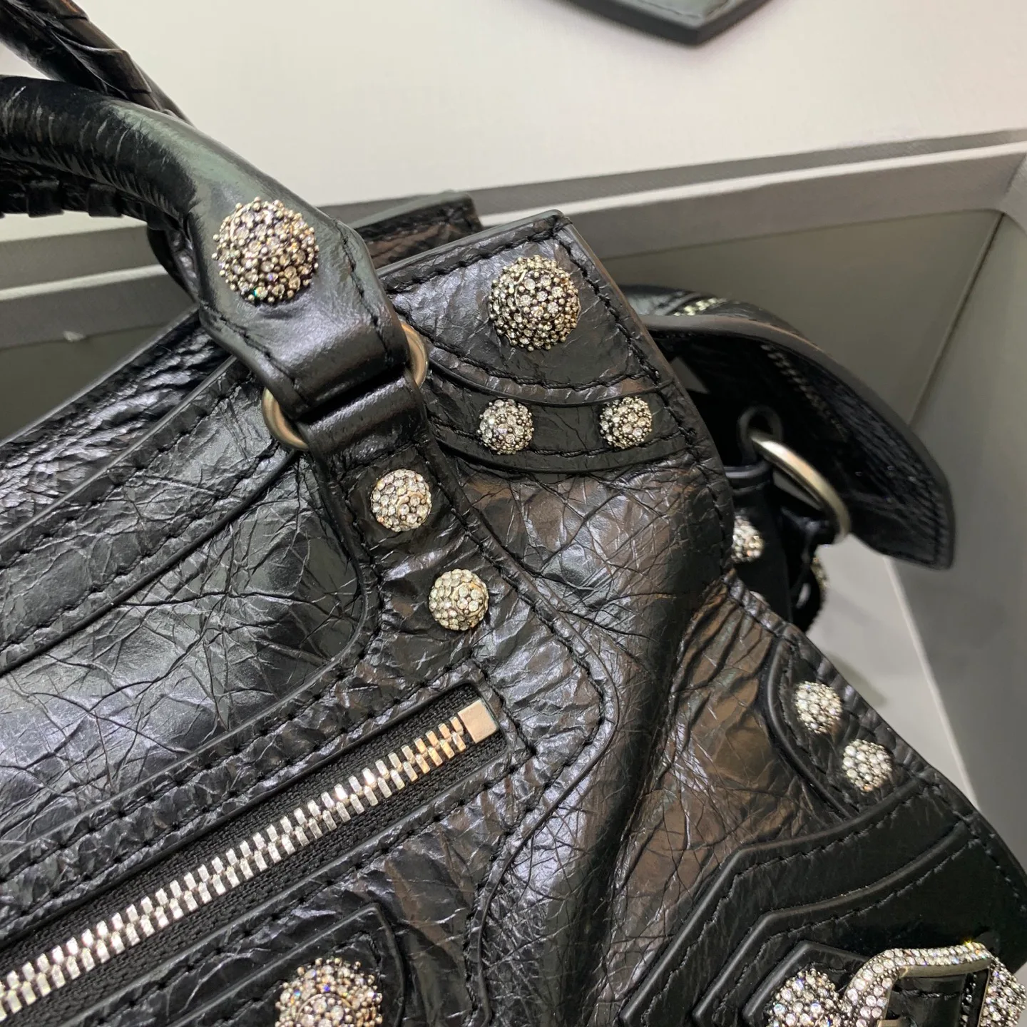 Классические Сумки Женские Balenciaga 17801579