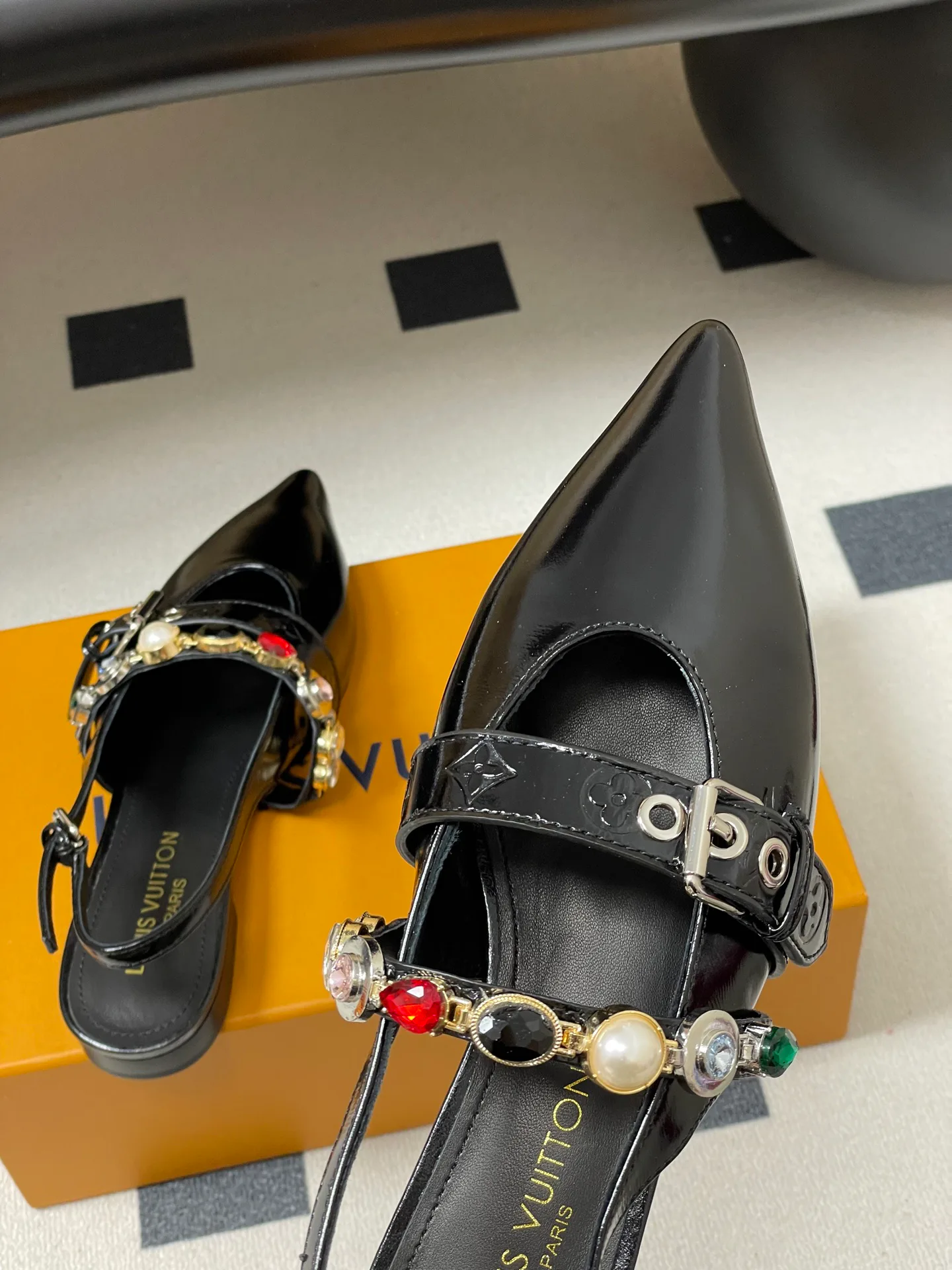 Сандалии Женские Louis Vuitton 551844