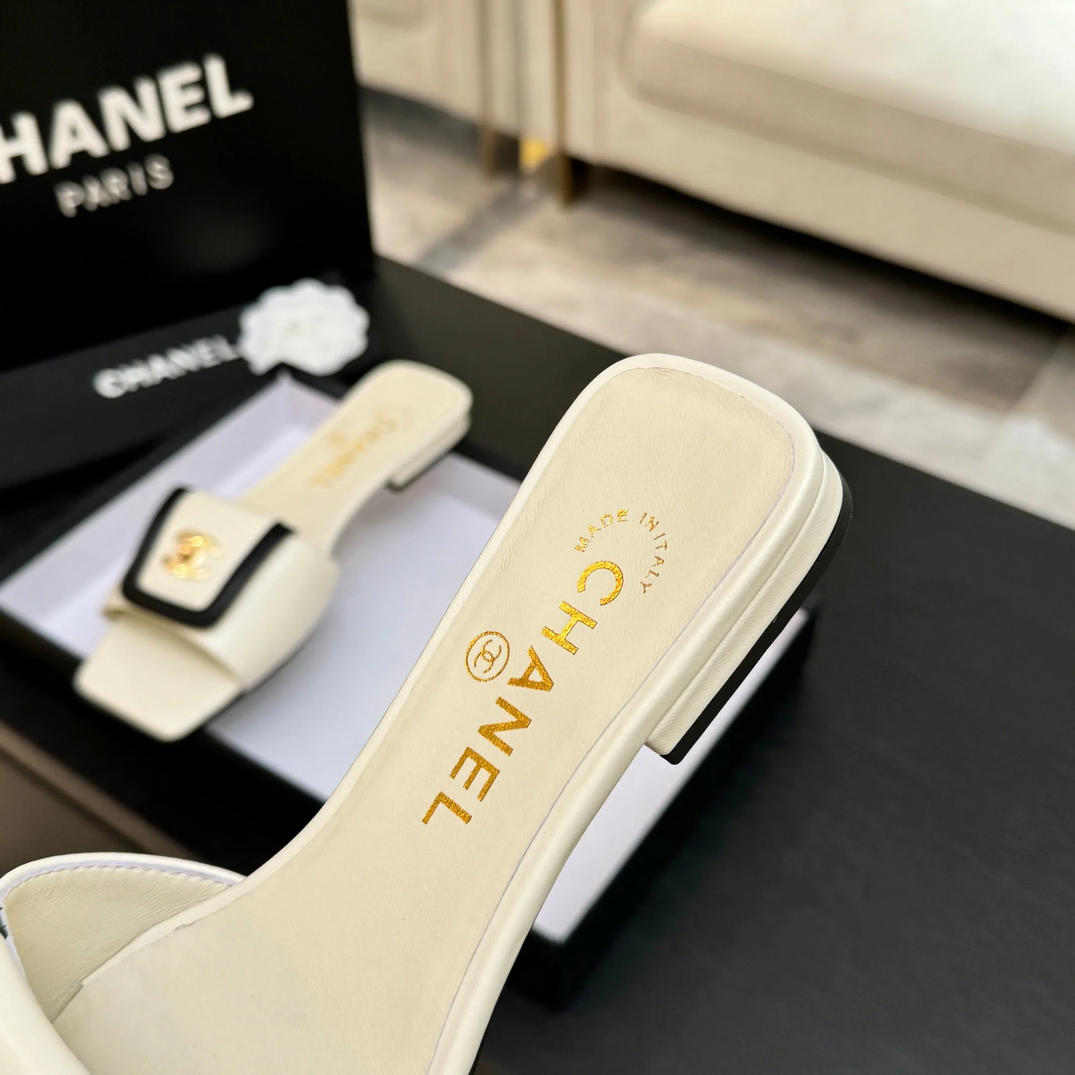 Шлепанцы Женские Chanel 12208632