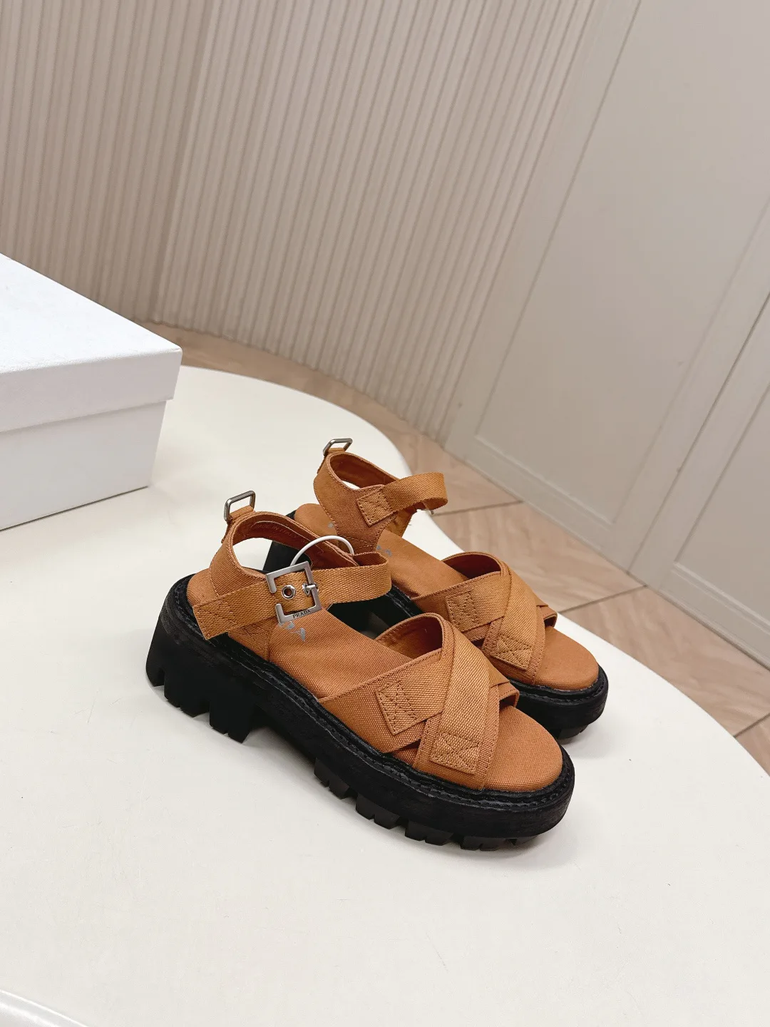 Босоножки Женские Prada 11581039