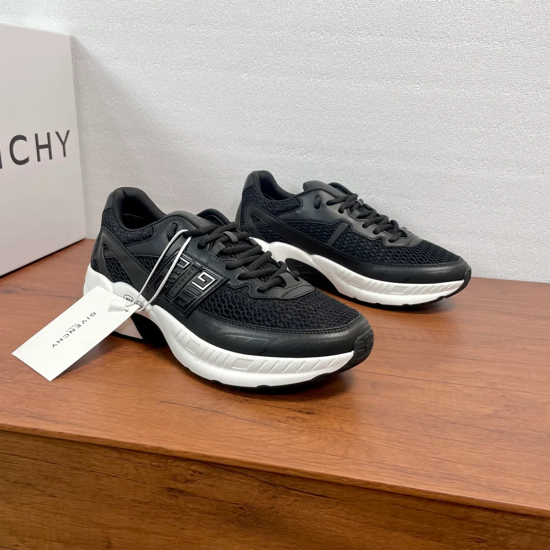 Кроссовки Мужские Givenchy 17307244