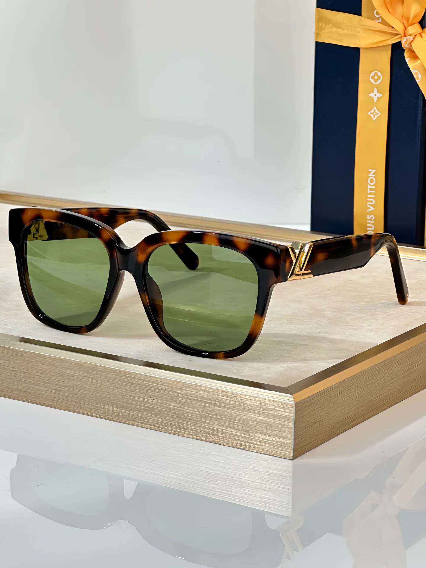 Очки Louis Vuitton 378776