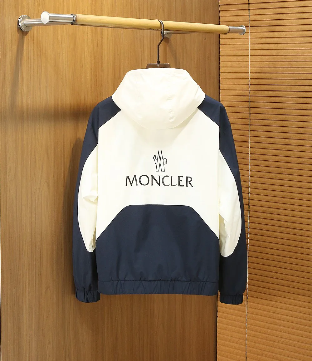 Куртки И Пуховики Мужские Moncler 17524018