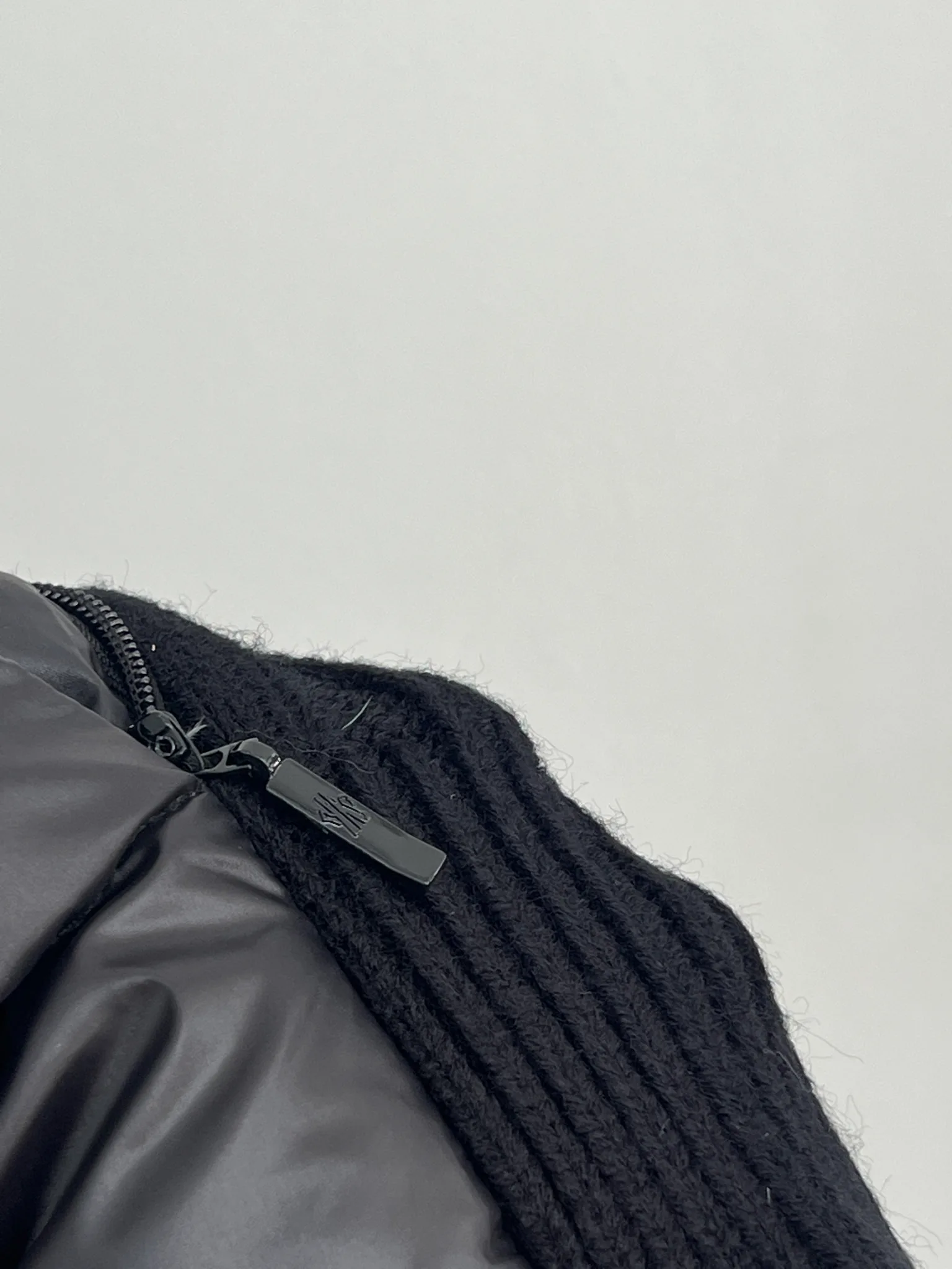 Куртки И Пуховики Женские Moncler 18416277