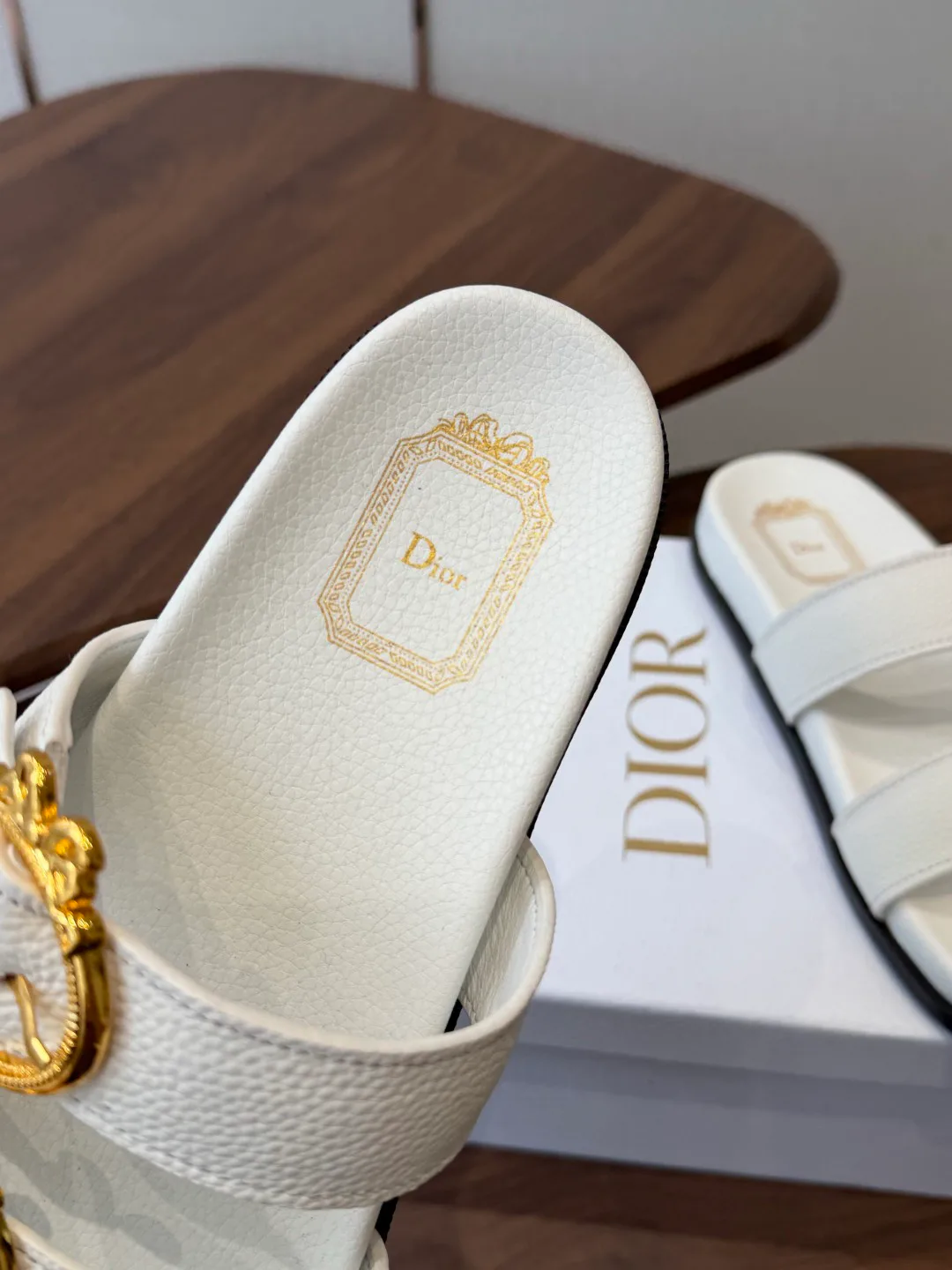 Шлепанцы Женские Christian Dior 17461310