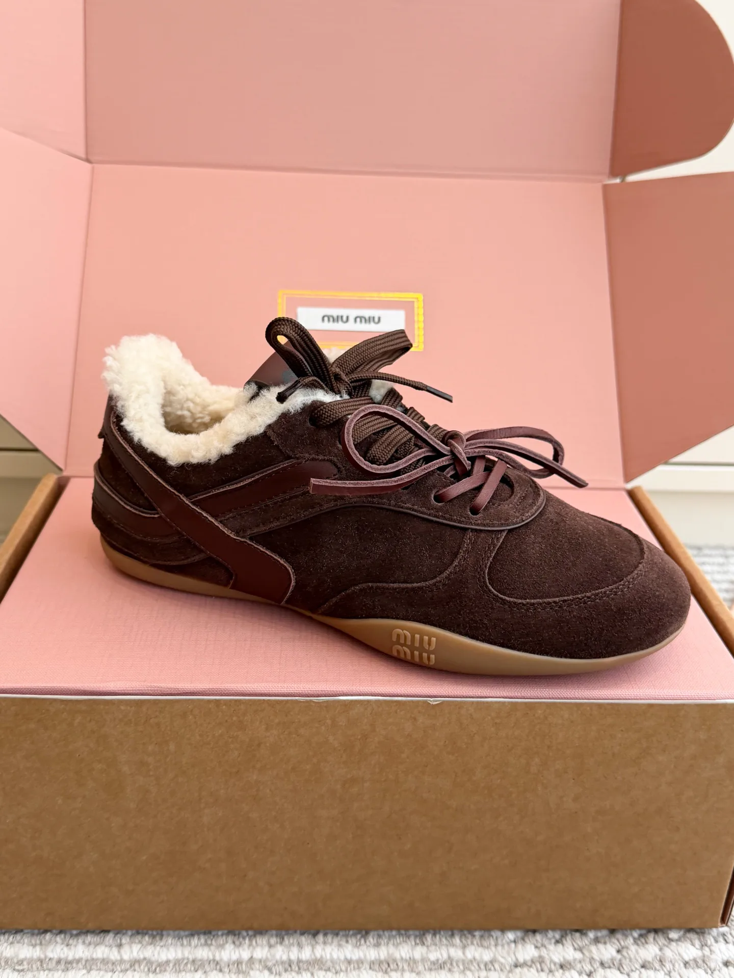 Кроссовки Женские Miu Miu 19667941