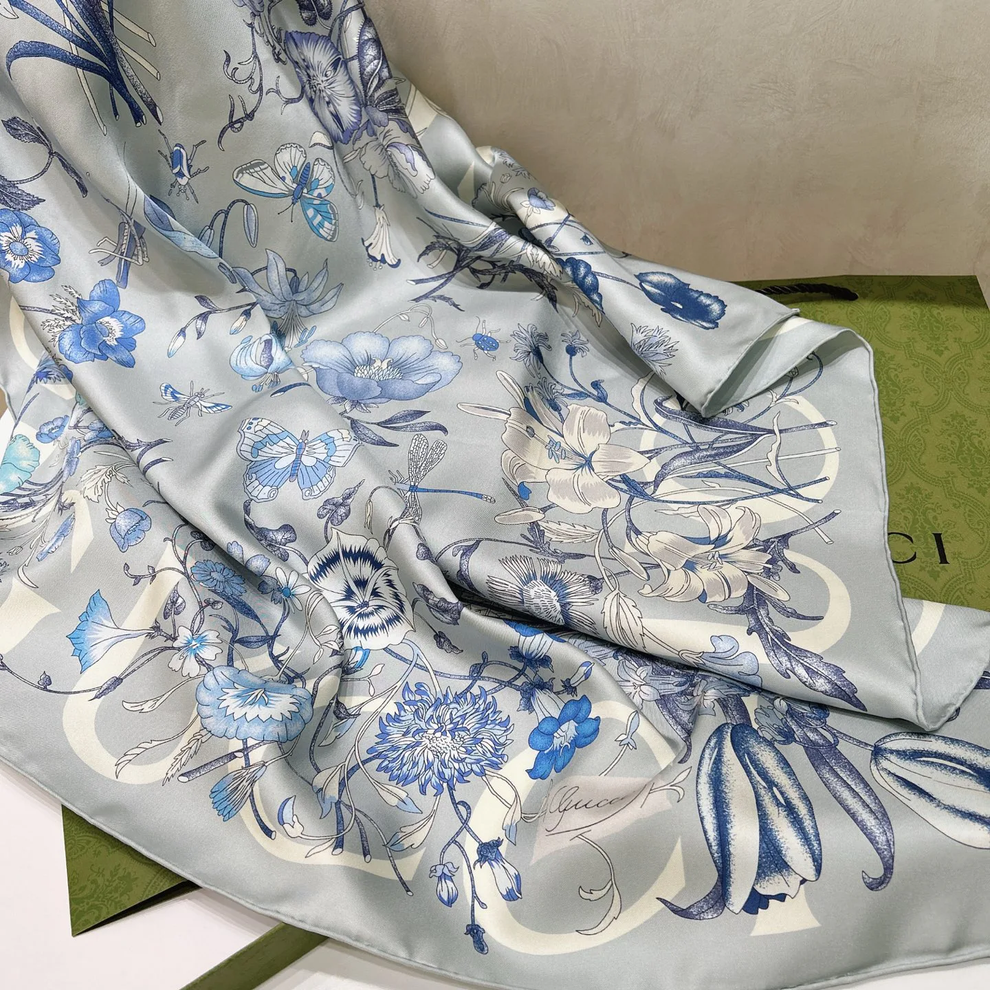 Шарфы Gucci 19721