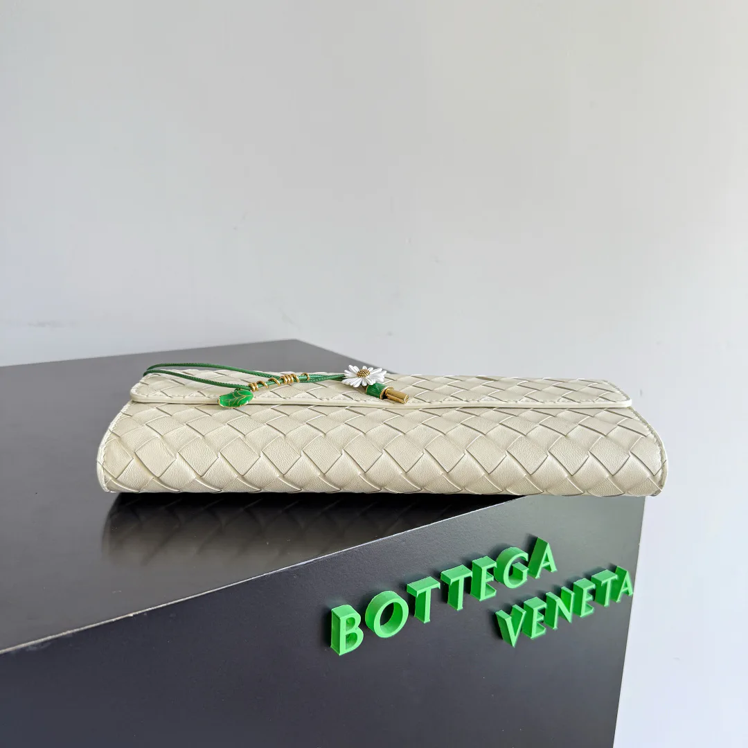 Клатчи Женские Bottega Veneta 11191848