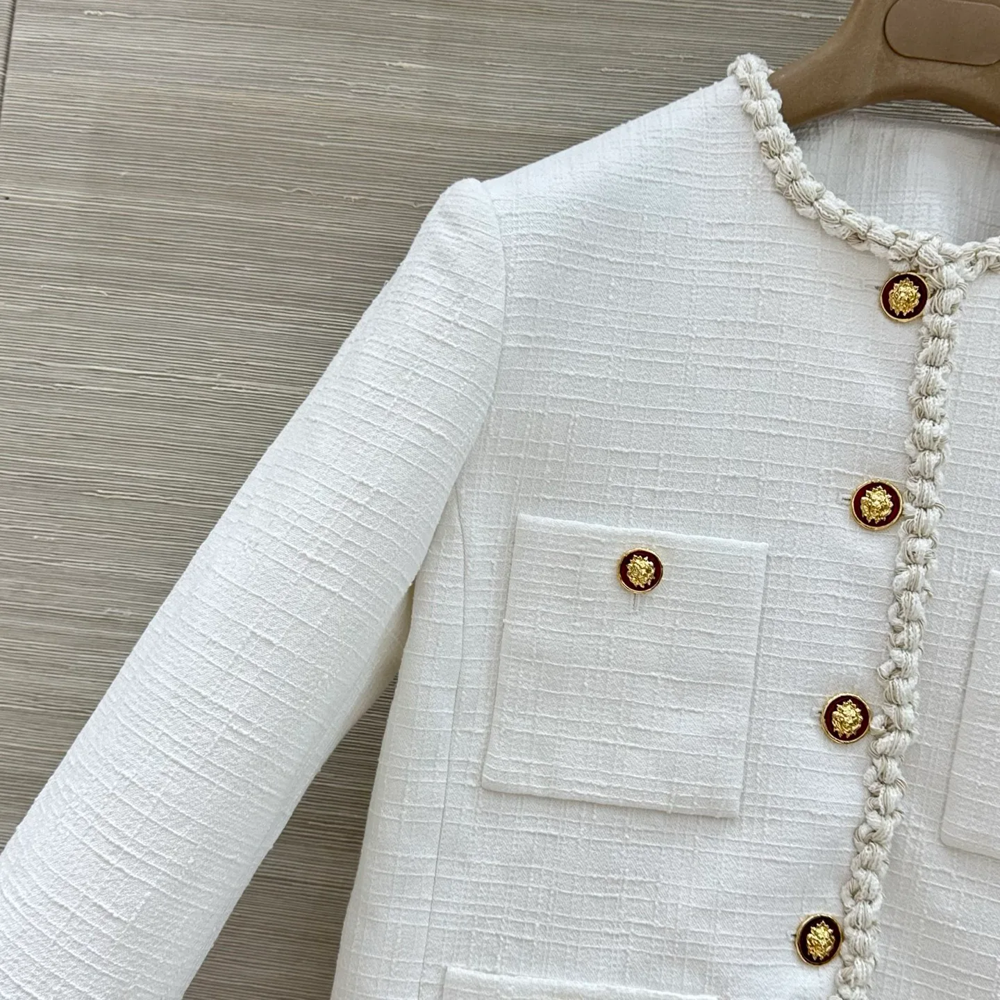 Жакеты Женские Chanel 18349634