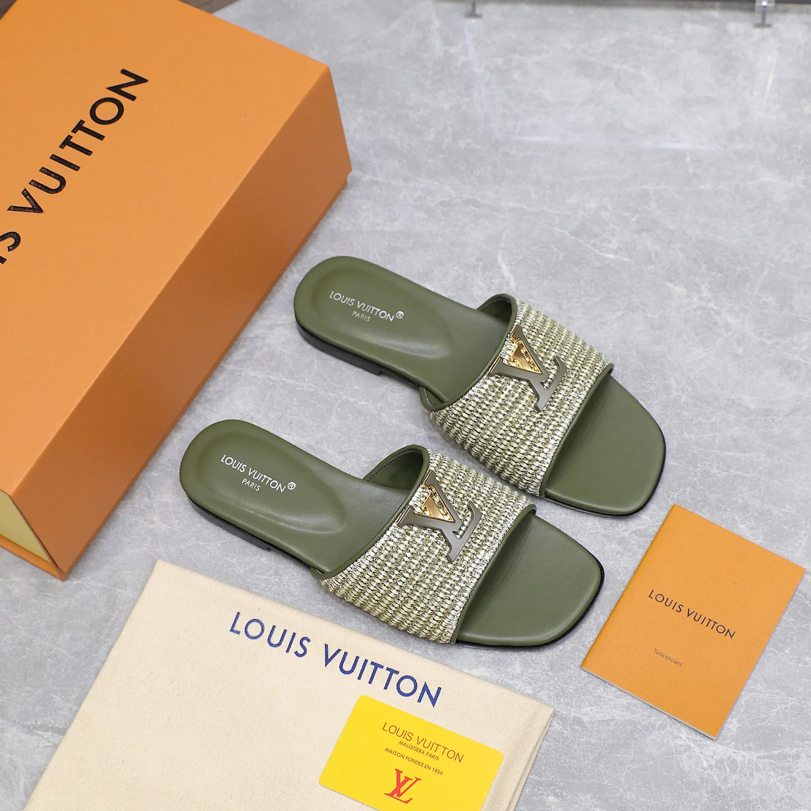 Шлепанцы Женские Louis Vuitton 491971