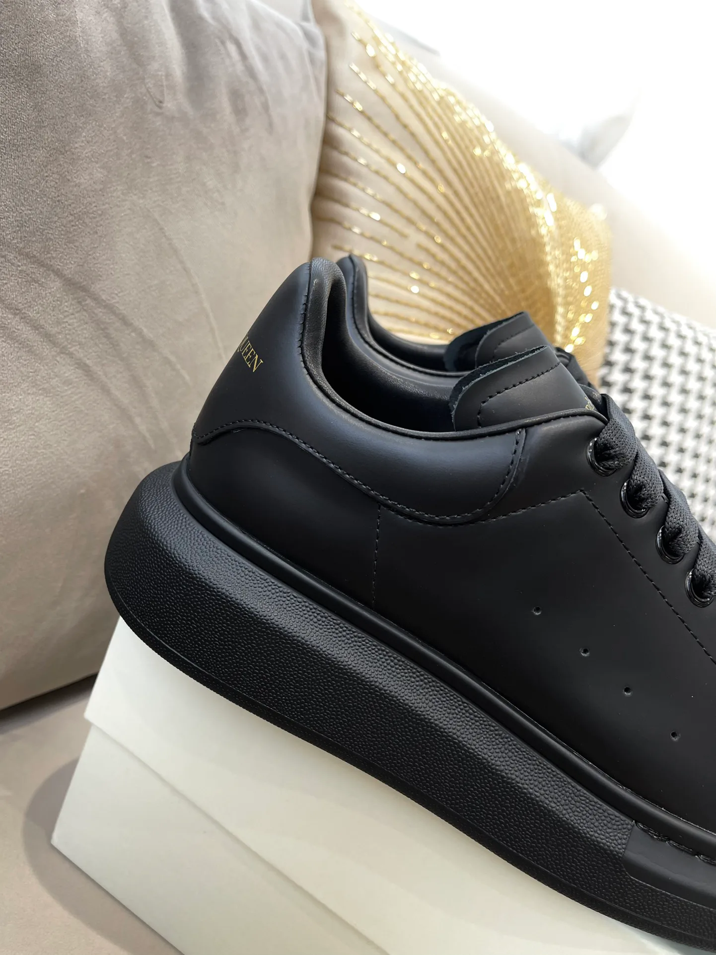 Кеды Женские Alexander Mcqueen 13287249