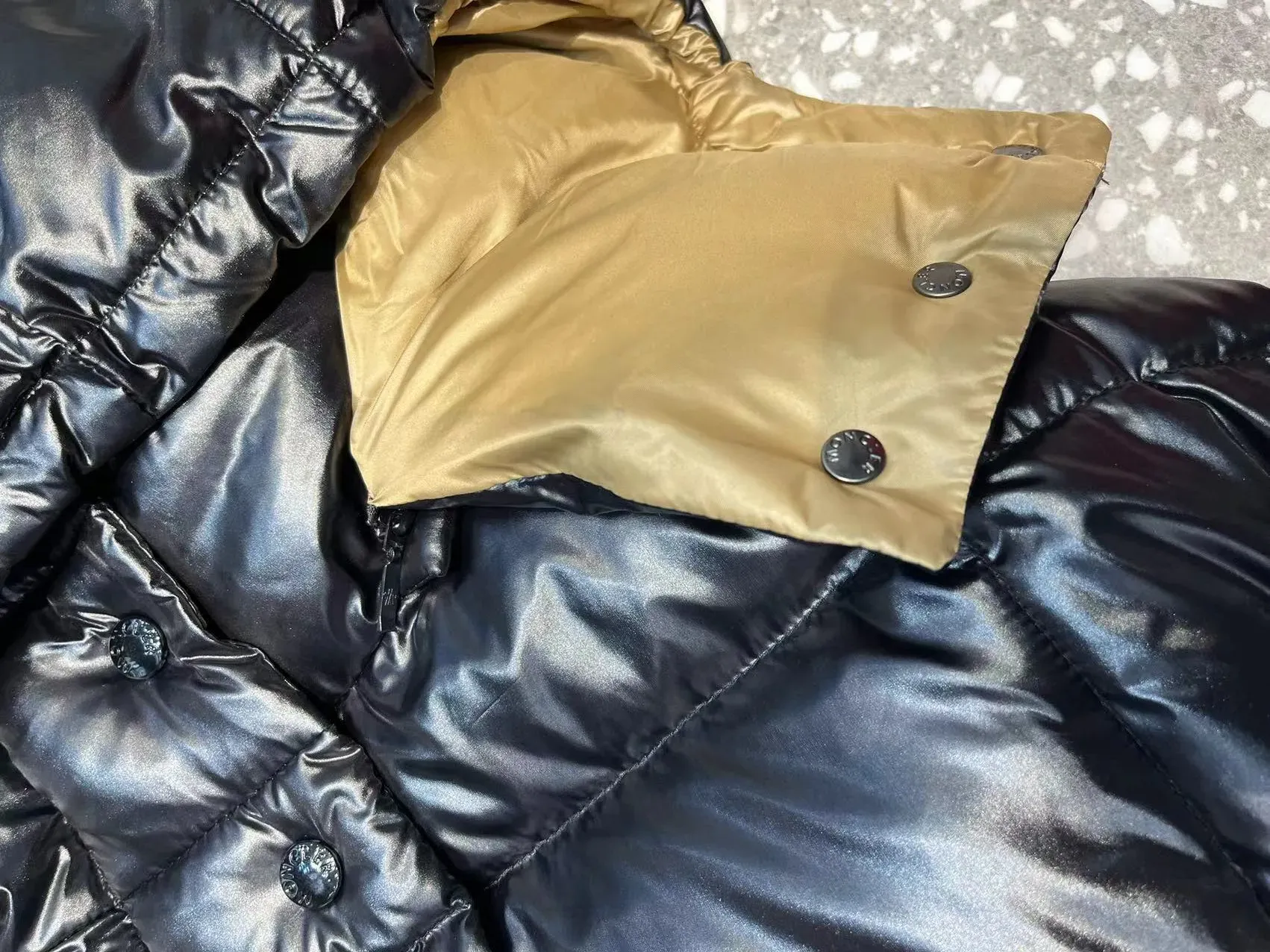 Куртки И Пуховики Женские Moncler 5046