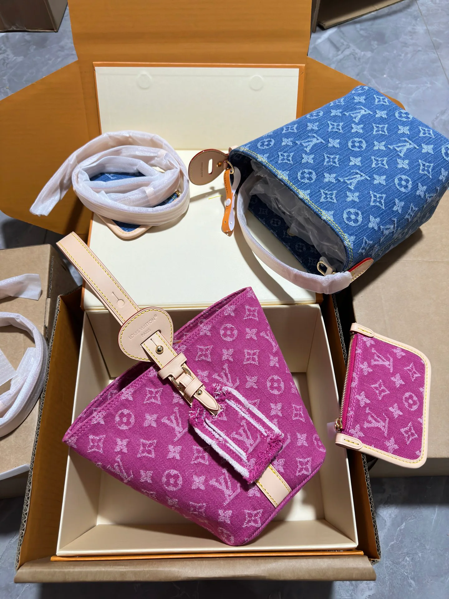 Классические Сумки Женские Louis Vuitton 12116453
