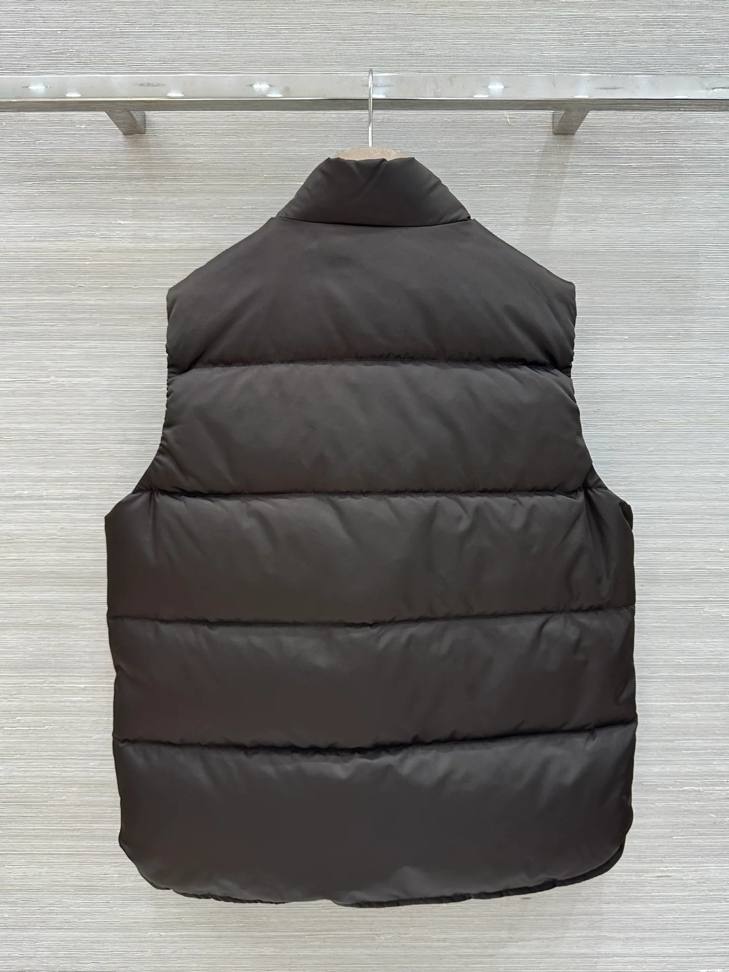Жилеты Женские Prada 19772078
