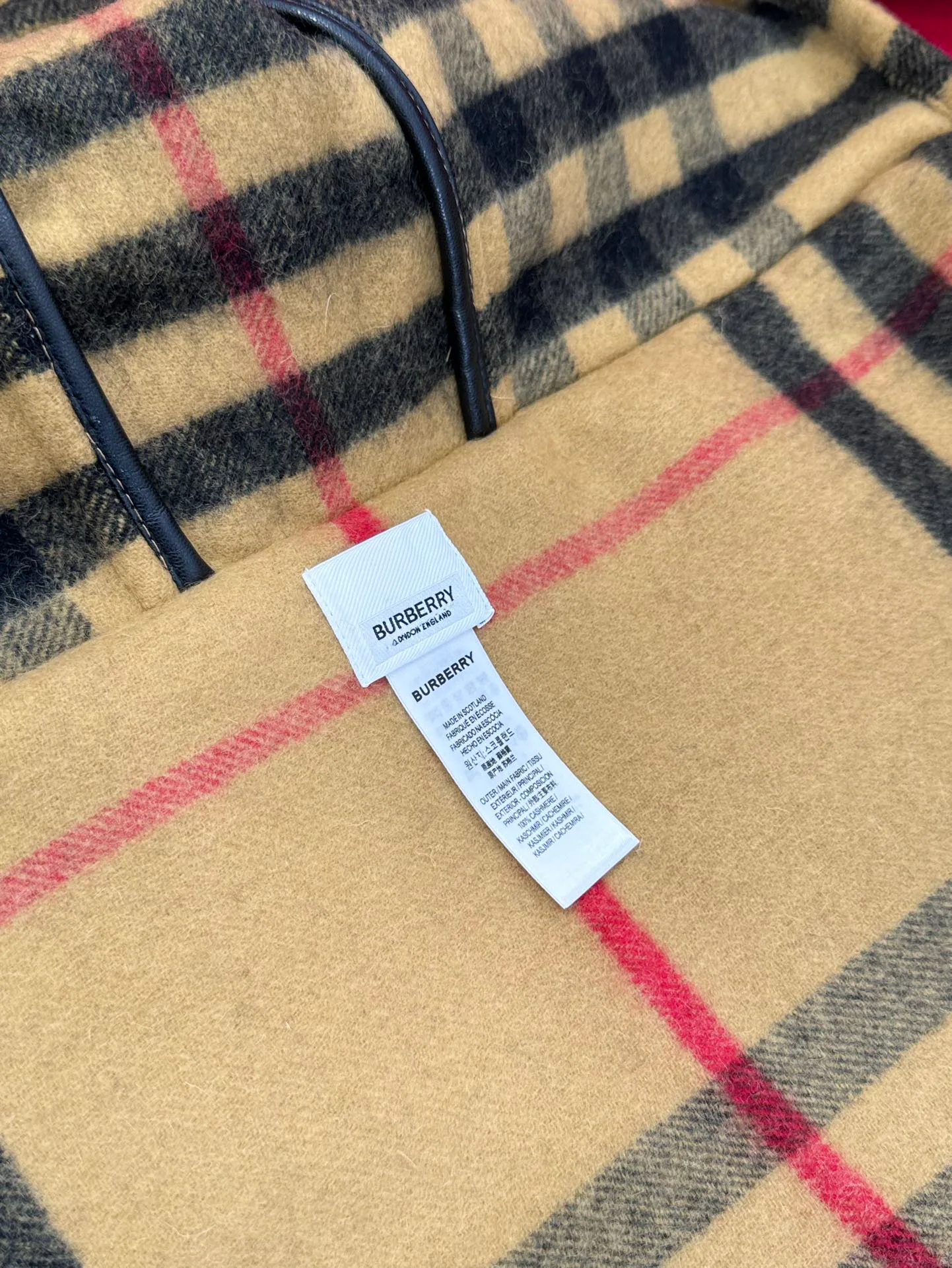 Шарфы Burberry 18287614