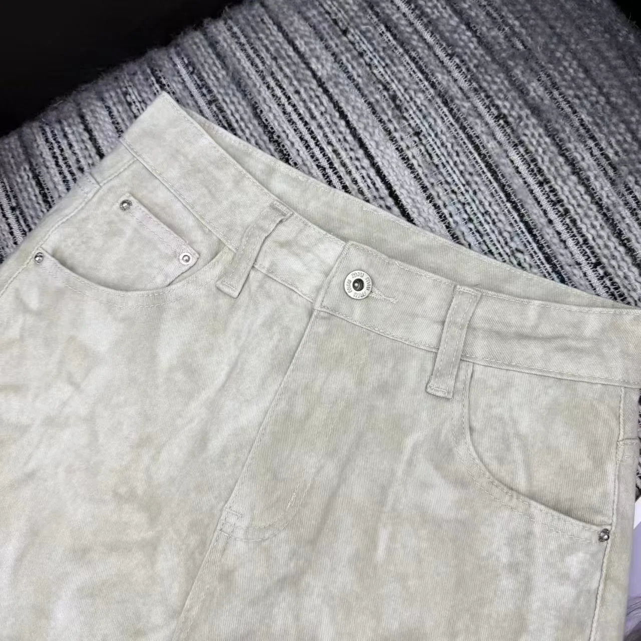 Джинсы Женские Miu Miu 10380534