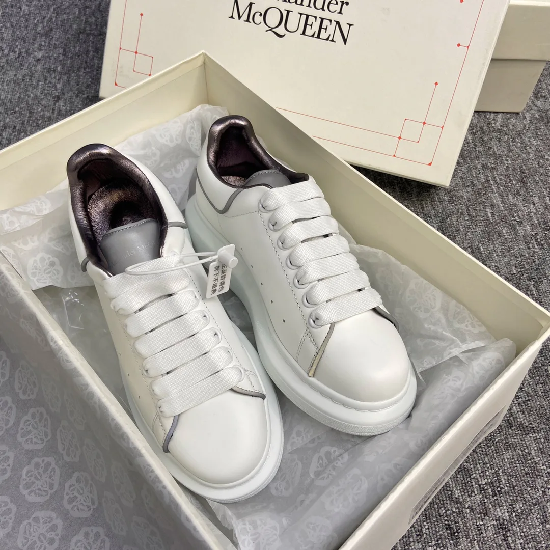 Кроссовки Женские Alexander Mcqueen 17963424