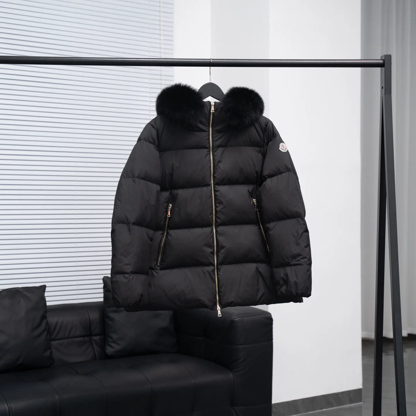 Куртки И Пуховики Женские Moncler 18845750