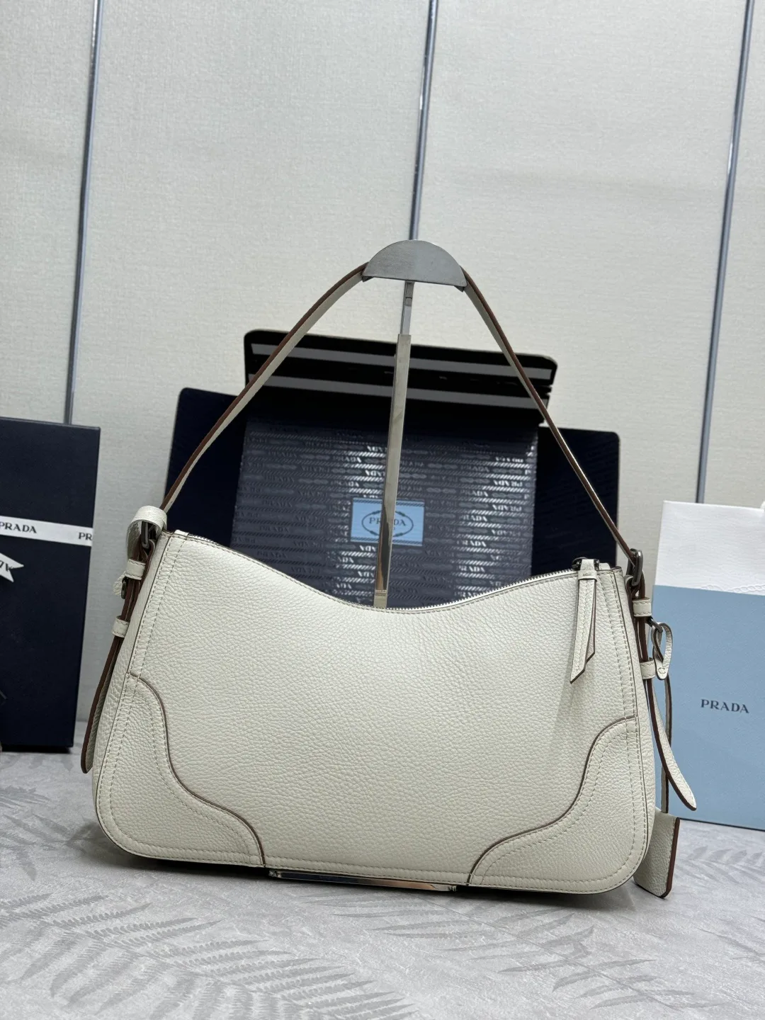 Сумки На Ремне Женские Prada 617100