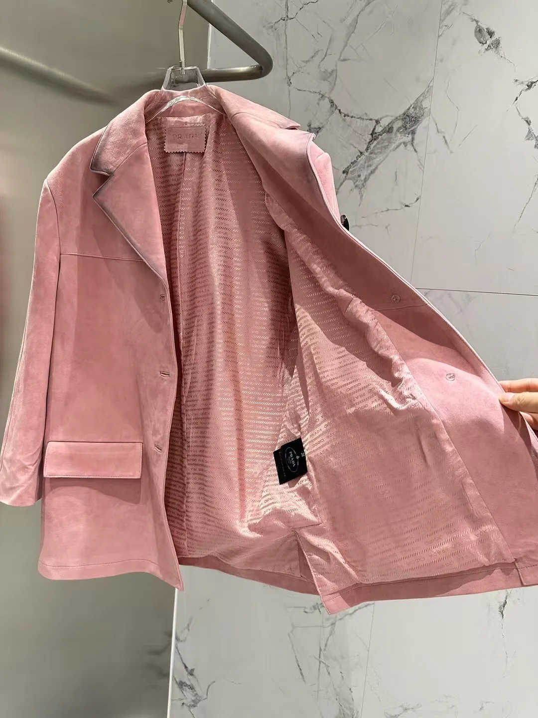 Кожаные Куртки И Дублёнки Женские Prada 13186432