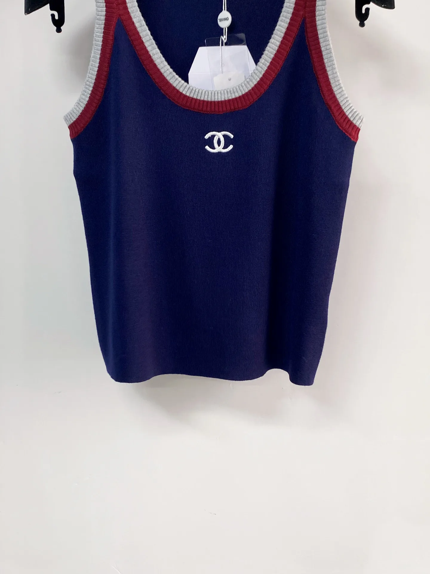 Жилеты Женские Chanel 11511210