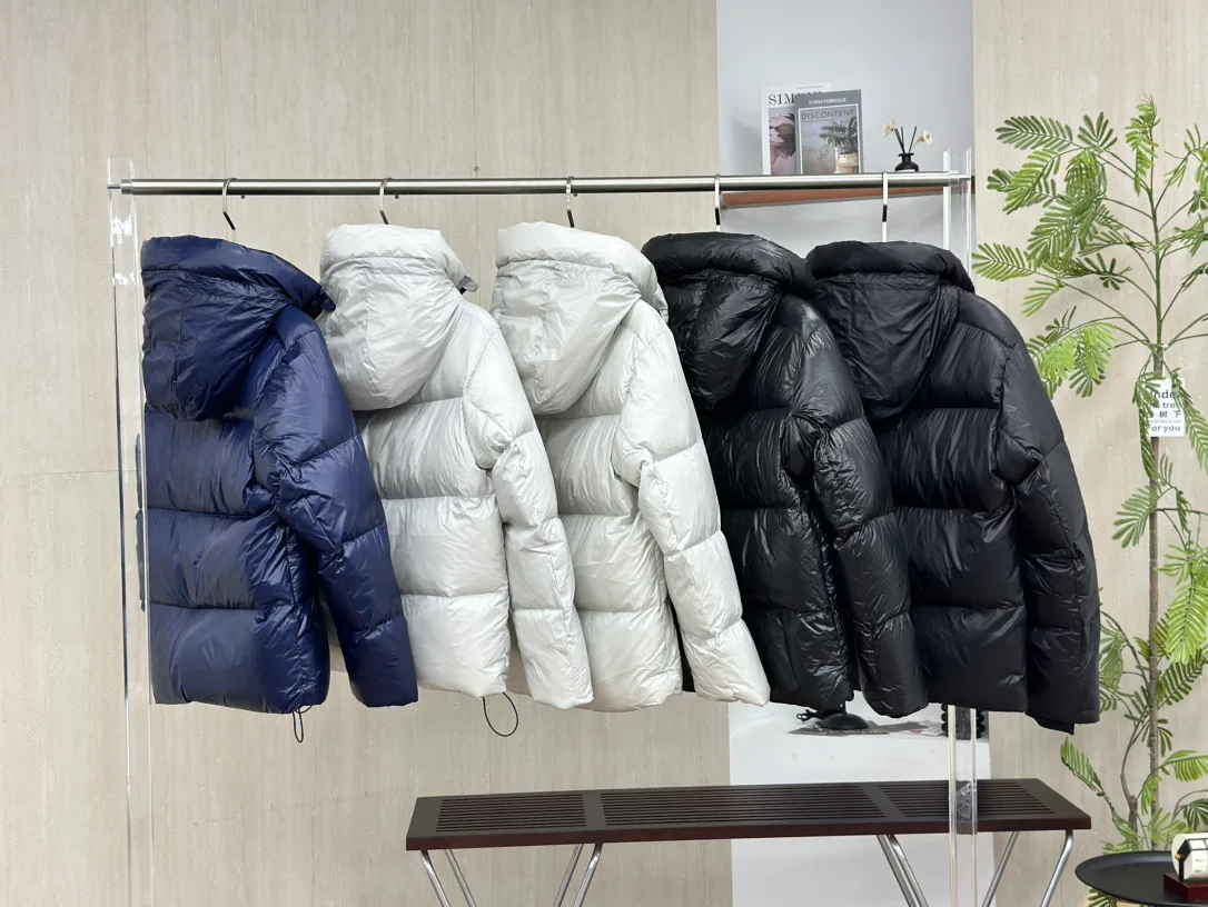 Куртки И Пуховики Женские Canada Goose 19580654