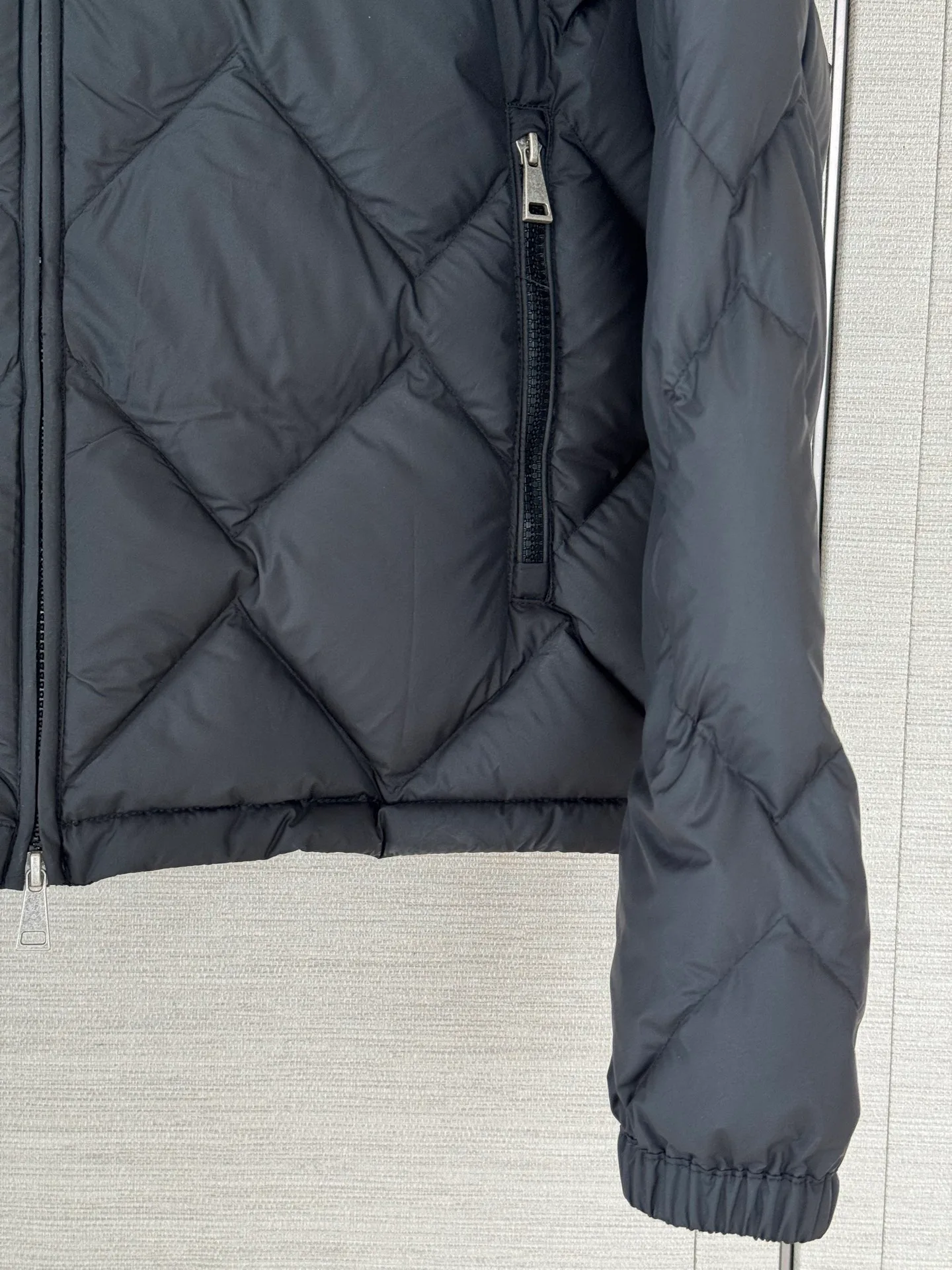 Куртки И Пуховики Женские Moncler 18603374