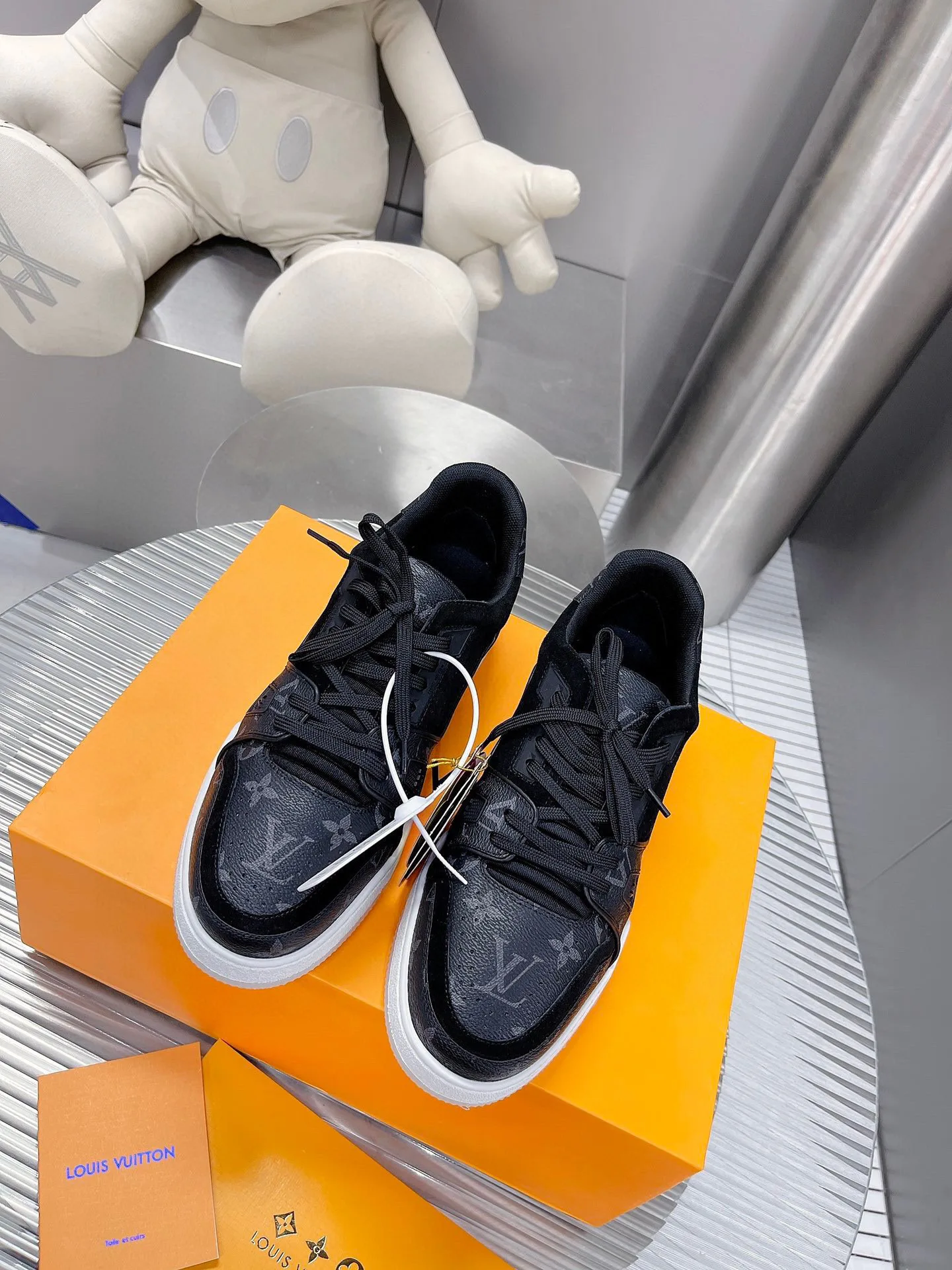 Кроссовки Женские Louis Vuitton 311413