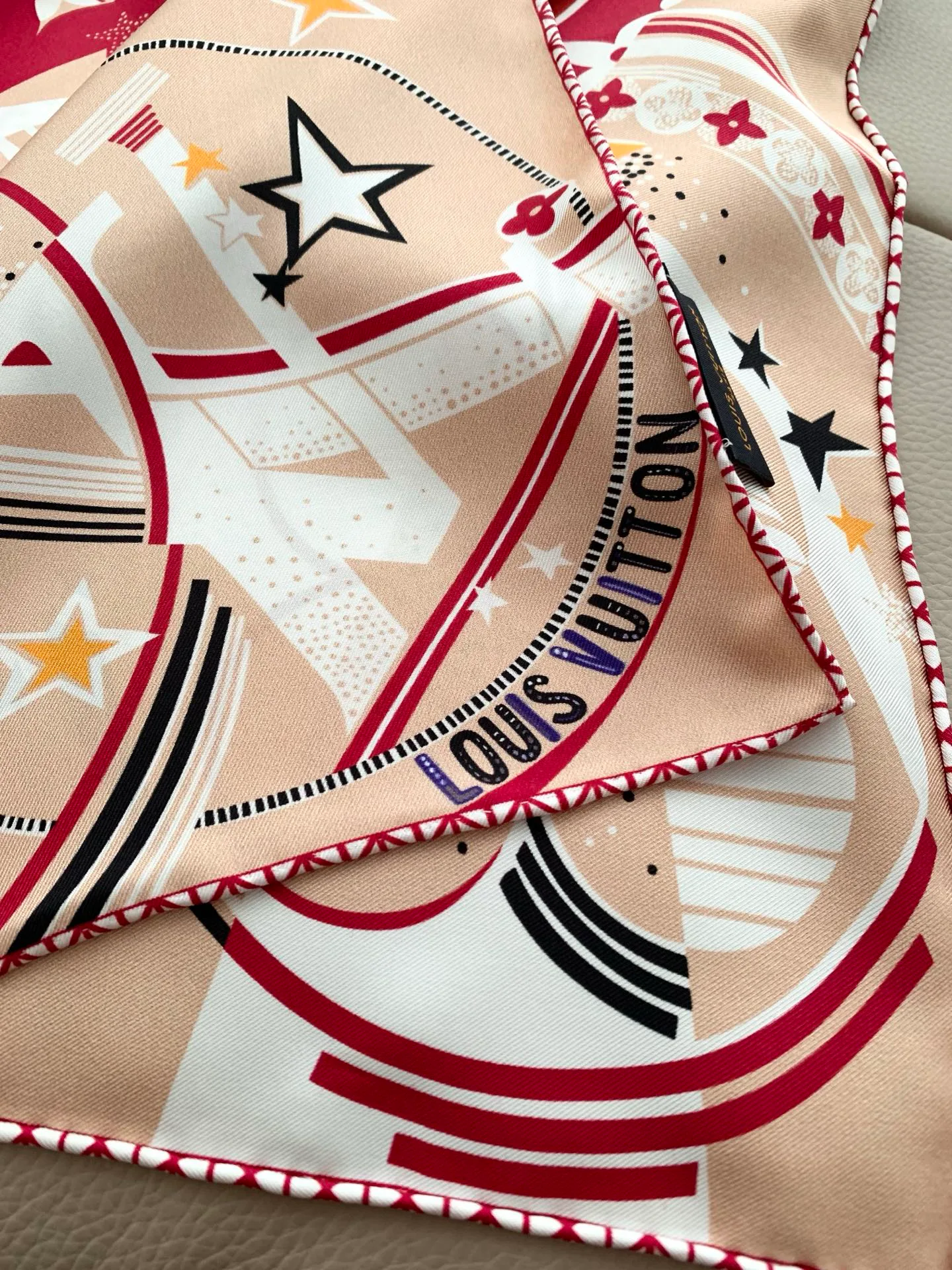 Платки Louis Vuitton 18675529