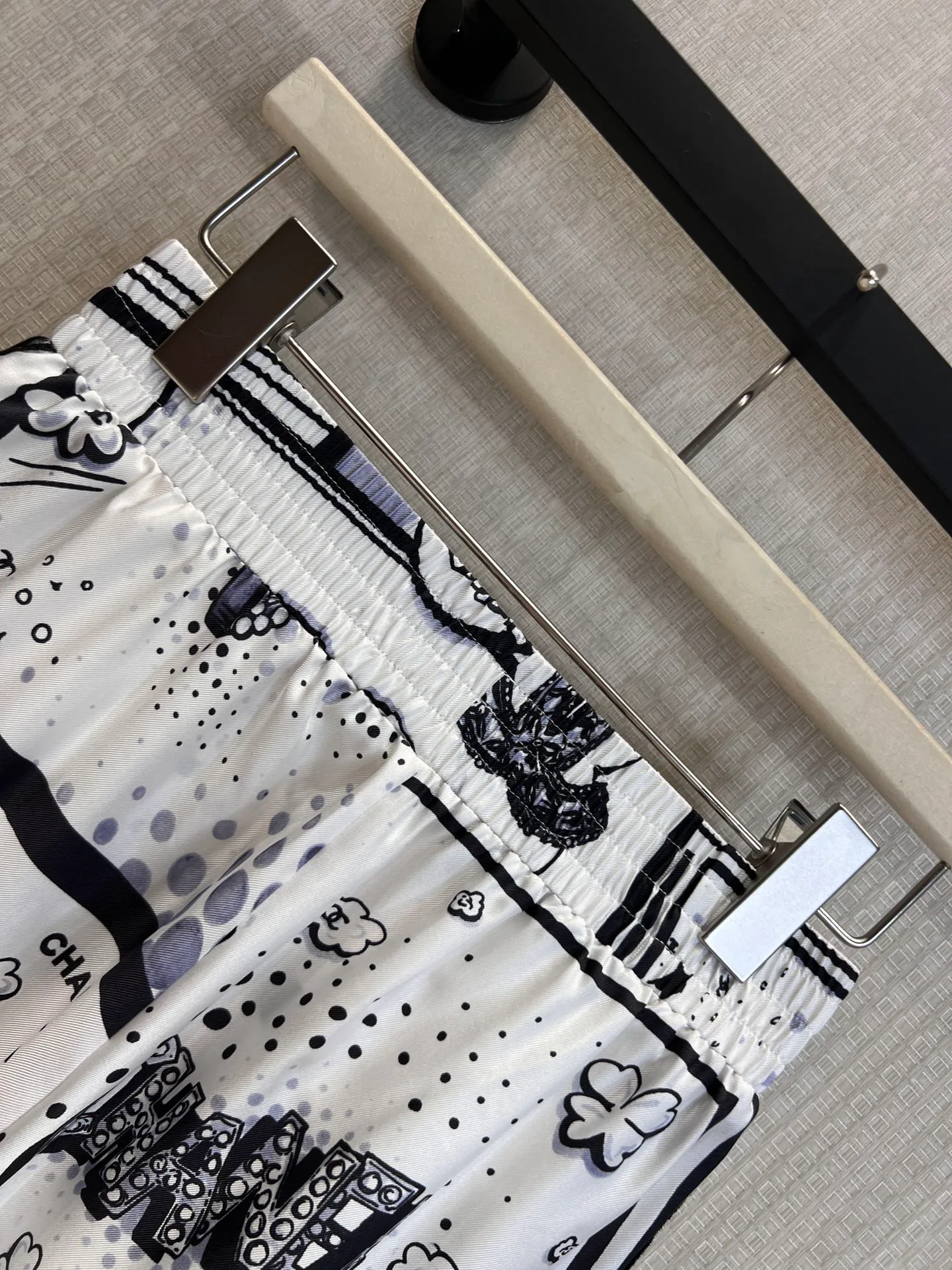 Шорты Женские Chanel 10715922