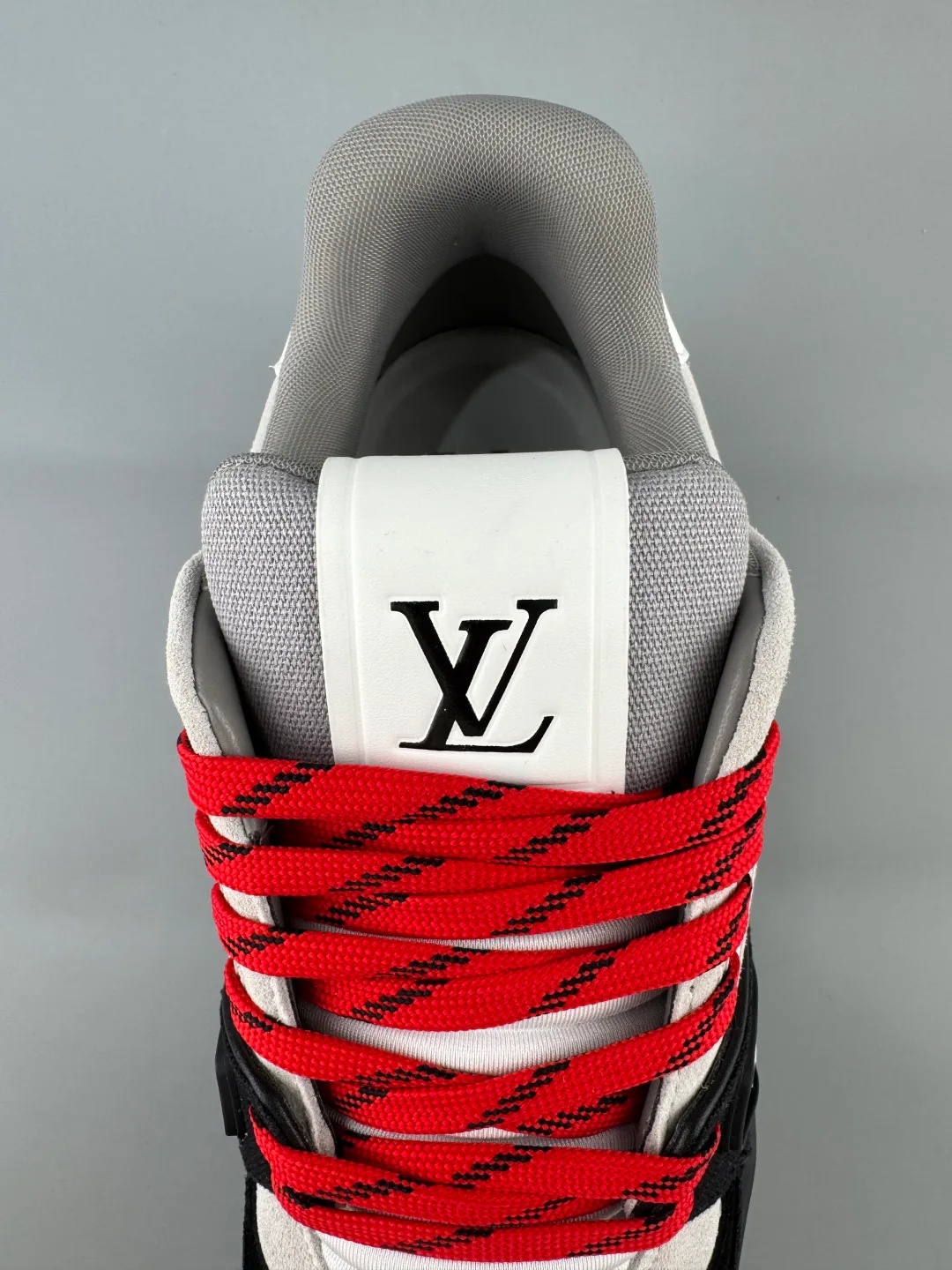 Кроссовки Мужские Louis Vuitton 5378164