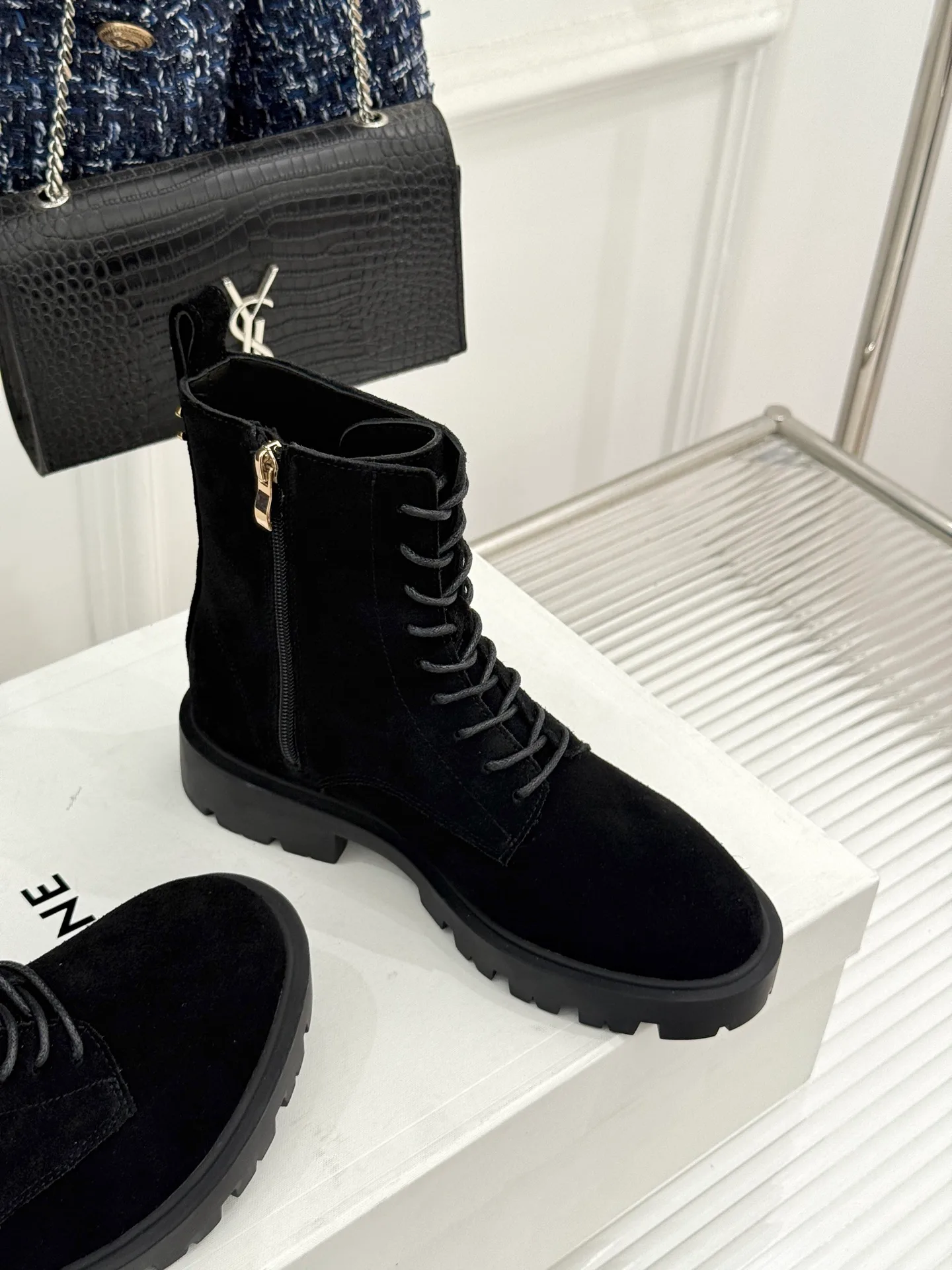 Ботинки Женские Celine 18233566