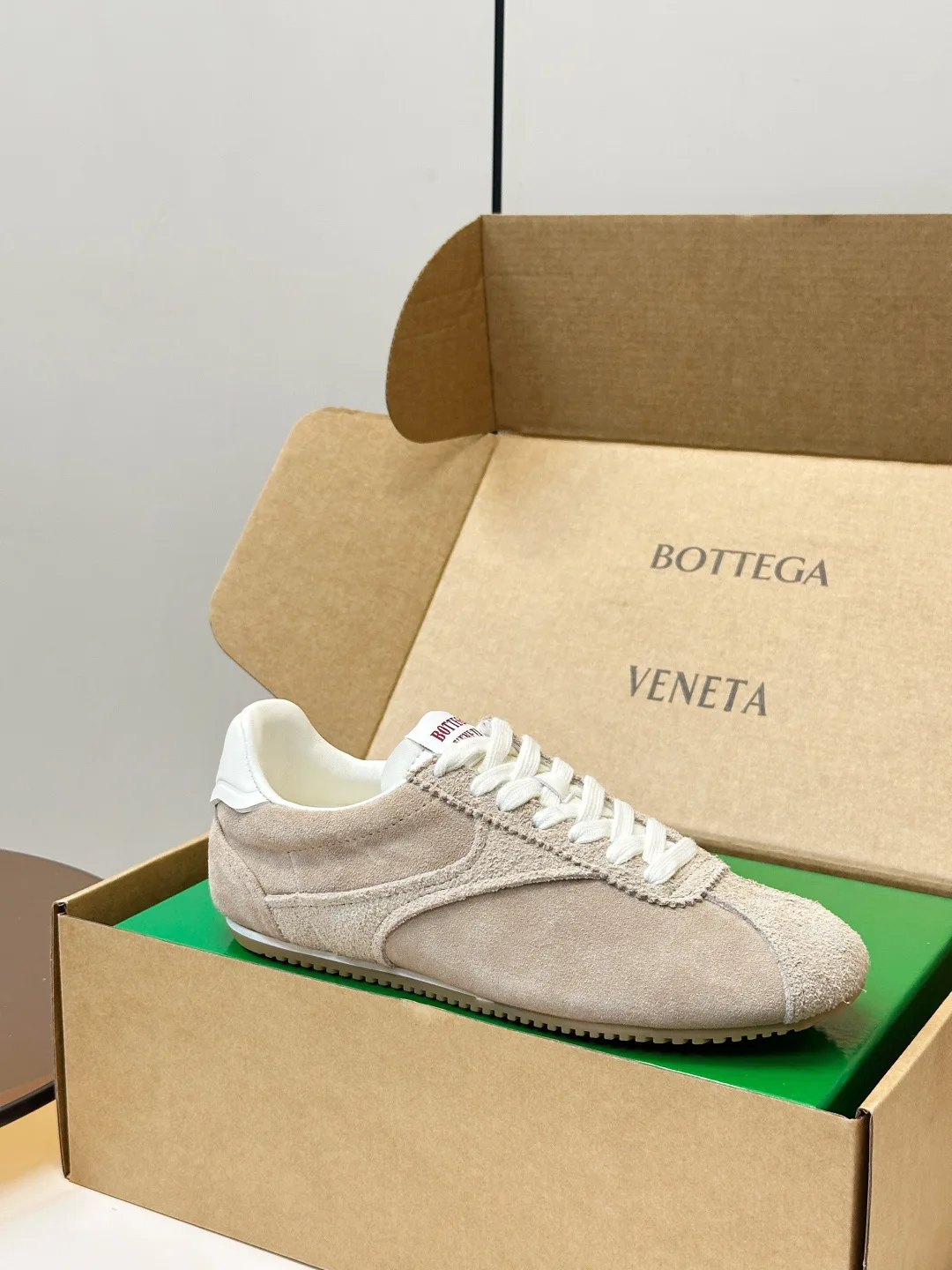 Кроссовки Женские Bottega Veneta 18154780