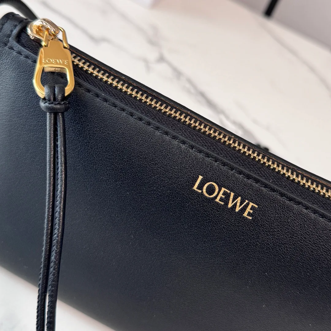 Клатчи Женские Loewe 11939131
