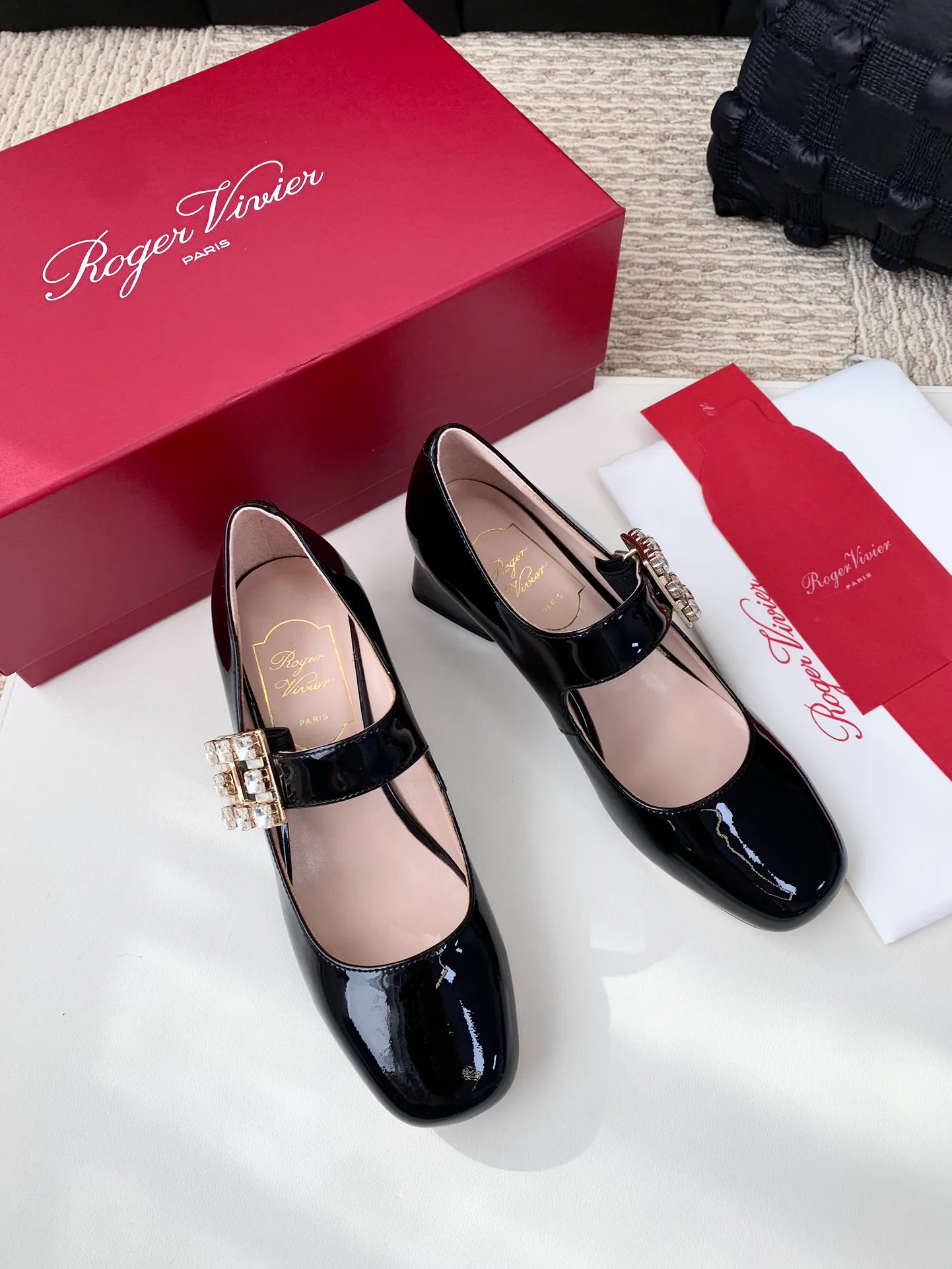 Туфли Женские Roger Vivier 17990350