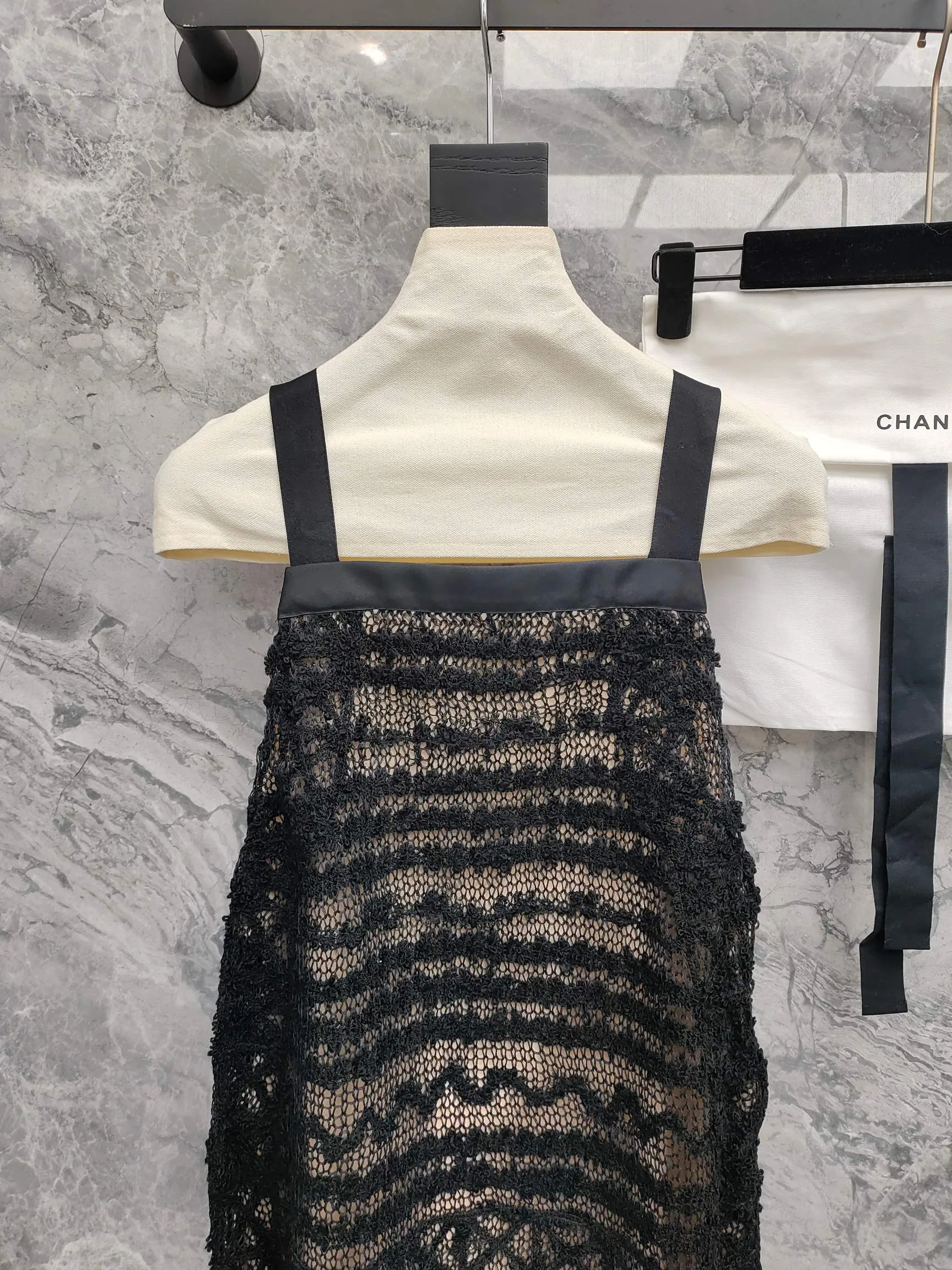 Платья Женские Chanel 9451844