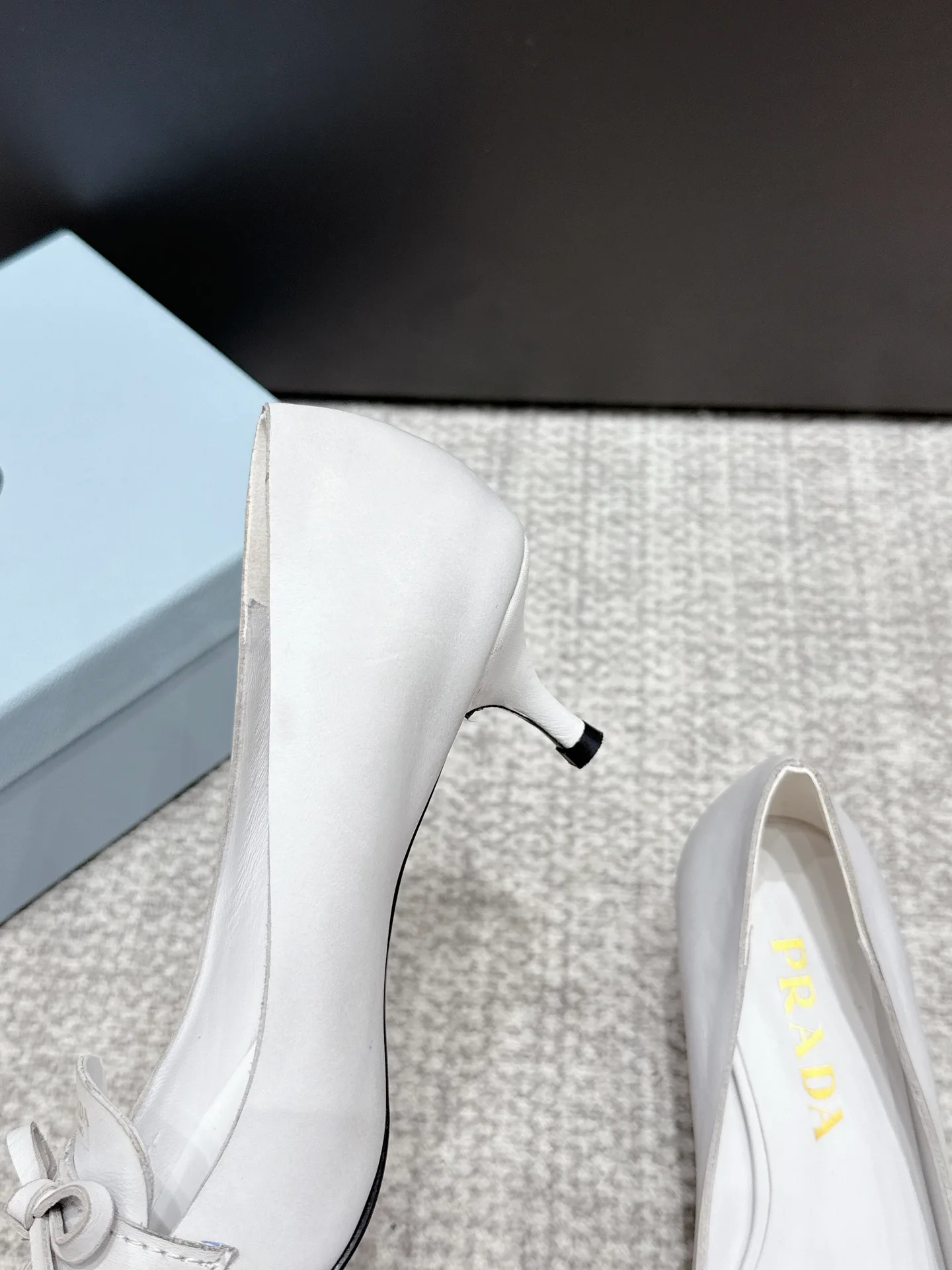 Туфли Женские Prada 13540598