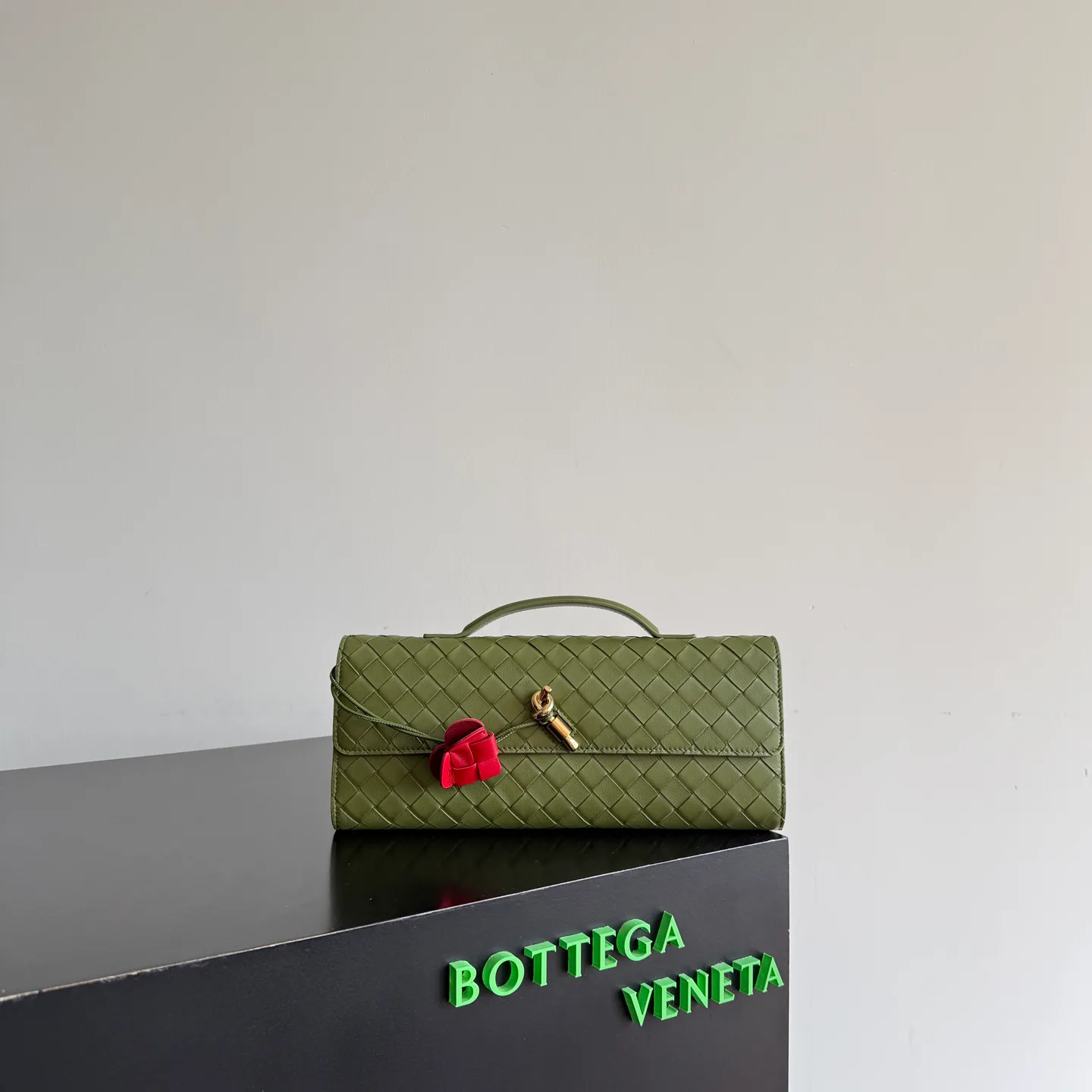 Клатчи Женские Bottega Veneta 18266715