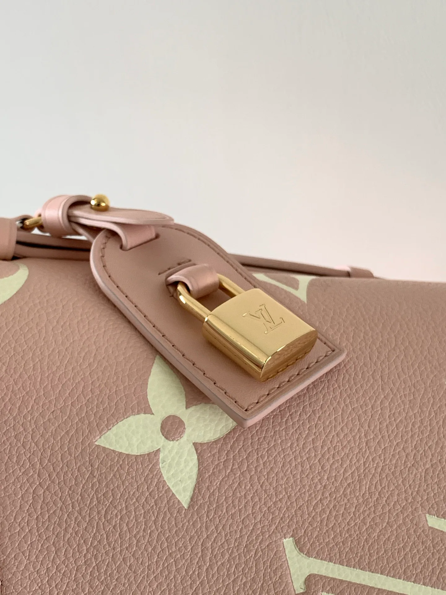 Классические Сумки Женские Louis Vuitton 3717895