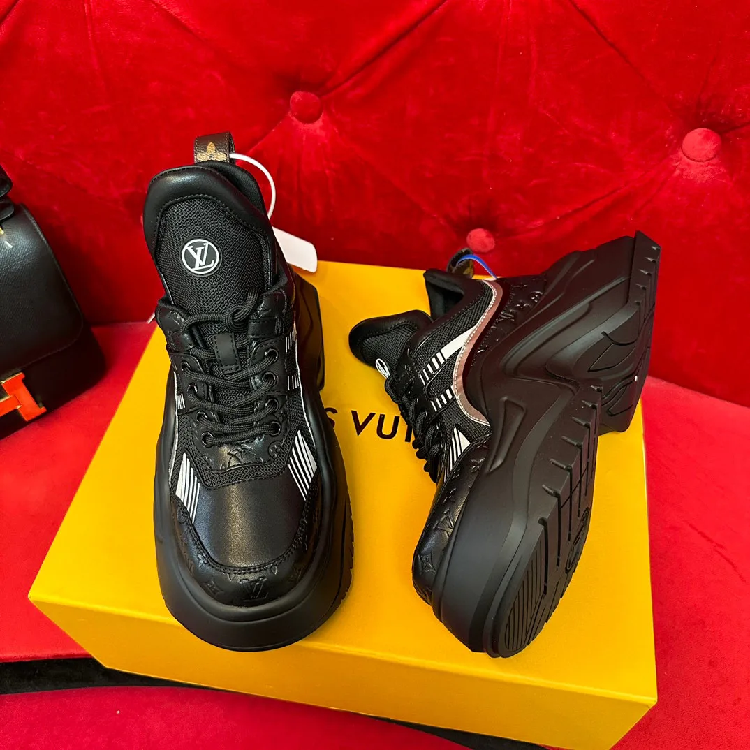 Кроссовки Женские Louis Vuitton 14850