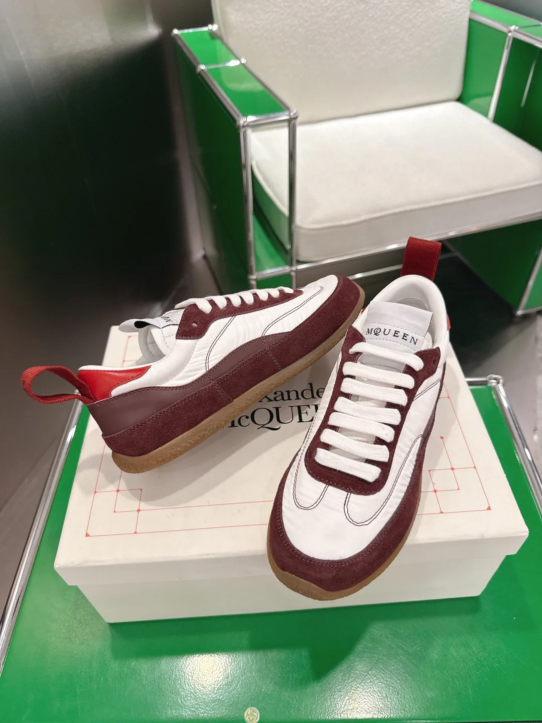 Кроссовки Женские Alexander Mcqueen 809166