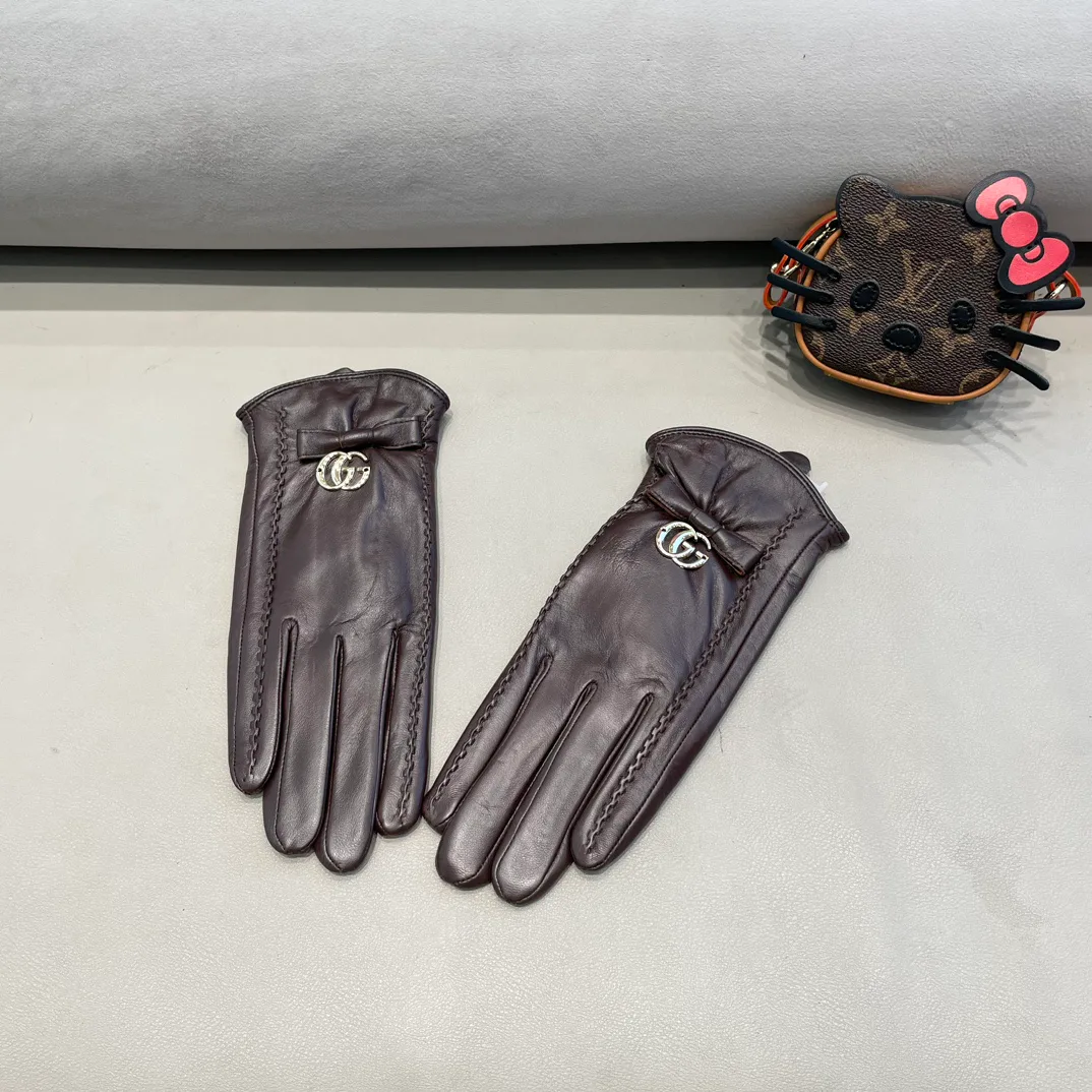 Перчатки Gucci 163783
