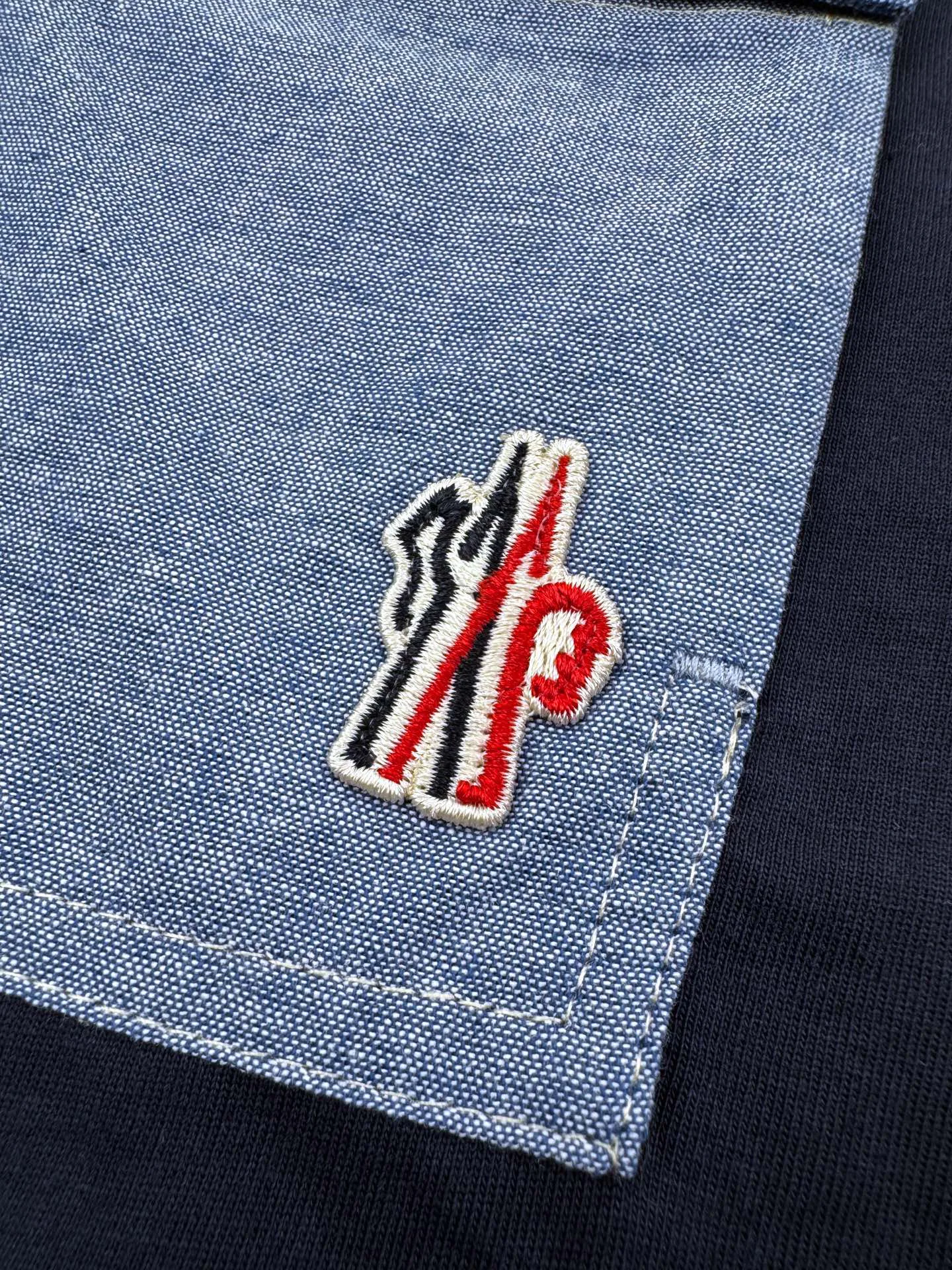 Футболки Женские Moncler 13222622