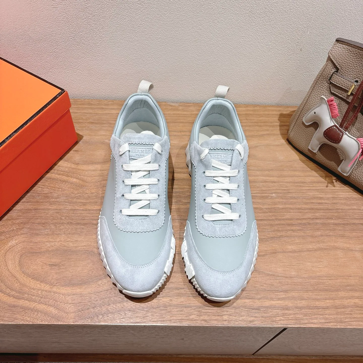 Кроссовки Женские Hermes 9915043