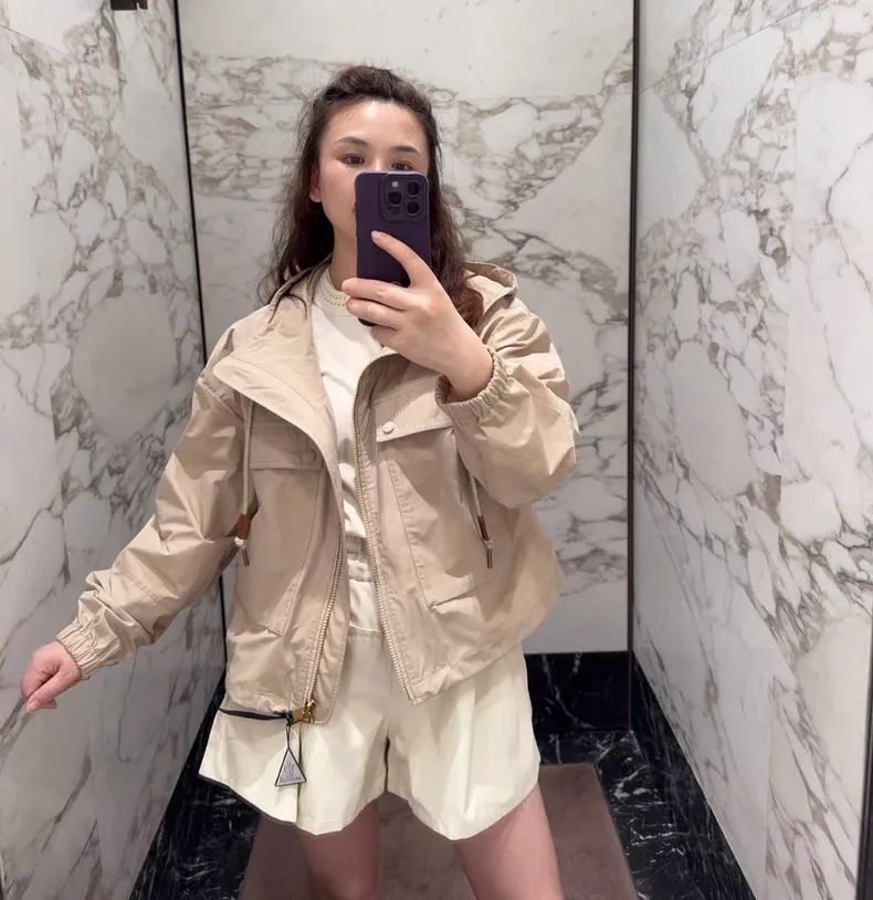 Куртки Женские Moncler Куртки Женские Moncler
