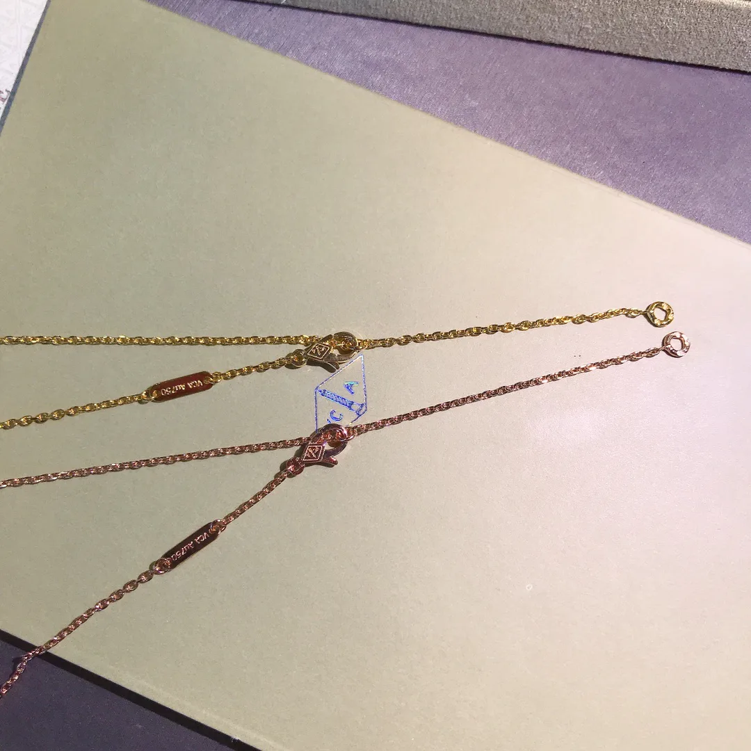 Бижутерия Van Cleef & Arpels 71216